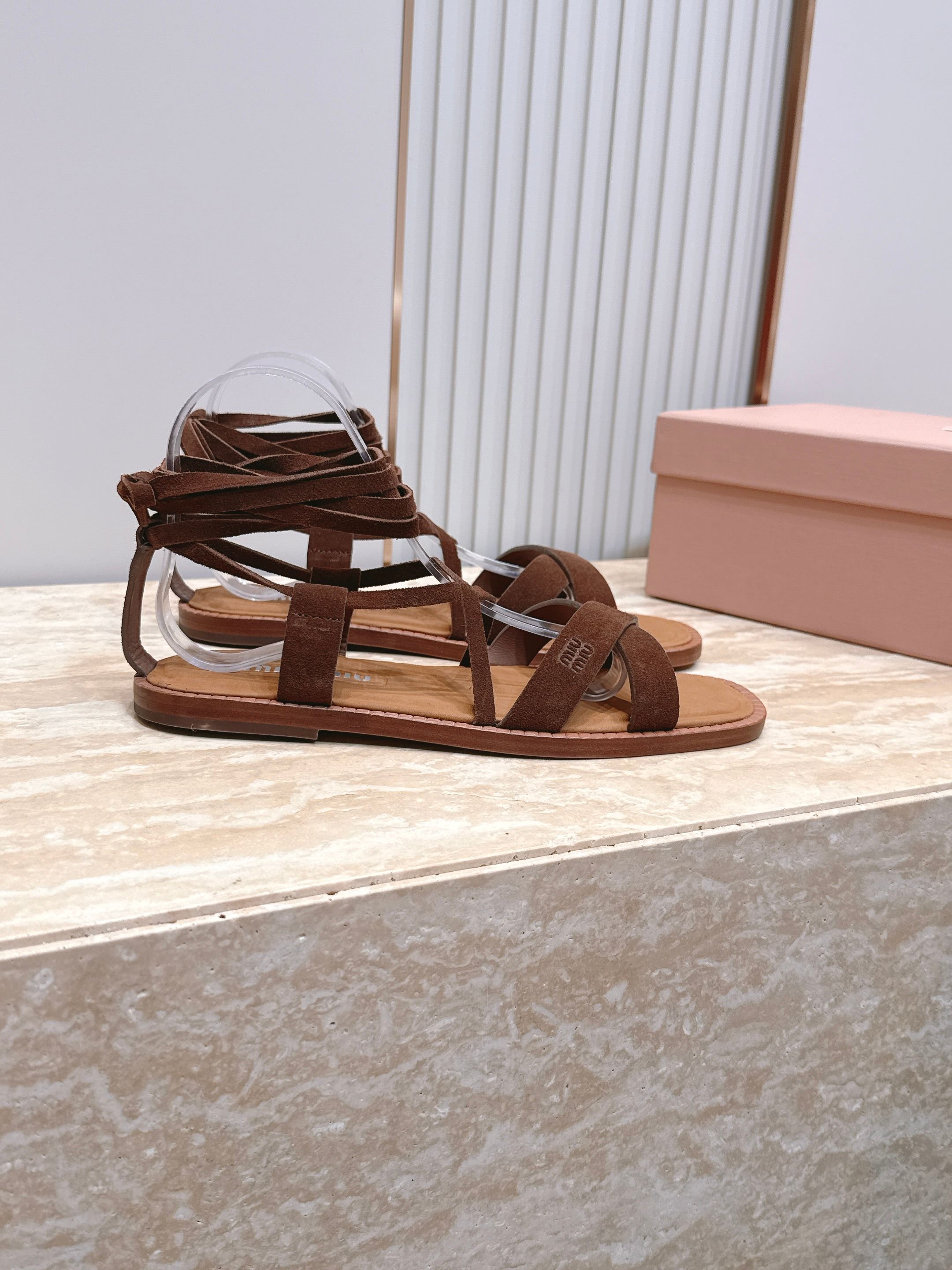 Miumiu 2026 Newest Back-Strap Sandals Suede 933387
