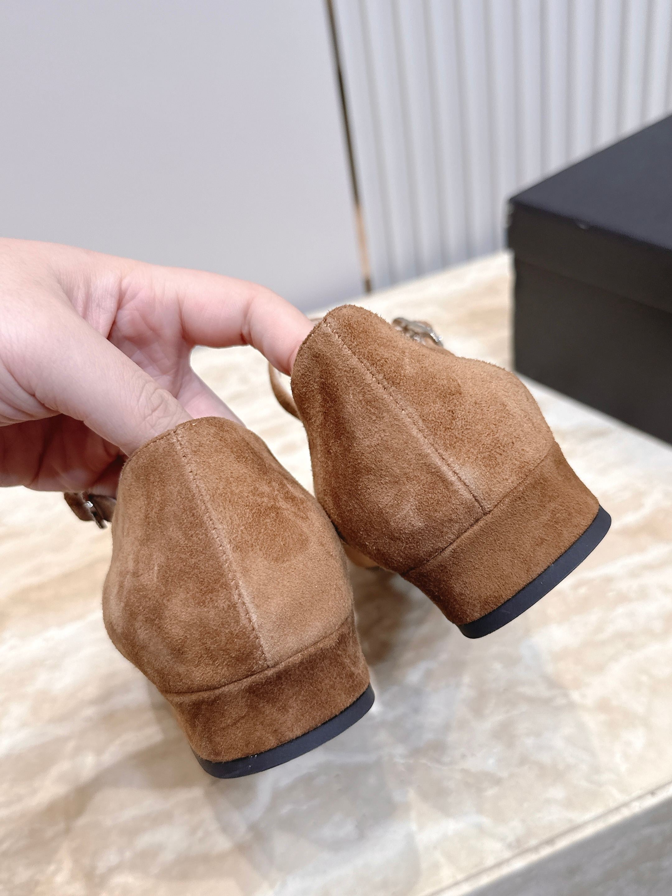 Channel 2026 Ballet Flat 25mm Suede Calfskin 899012