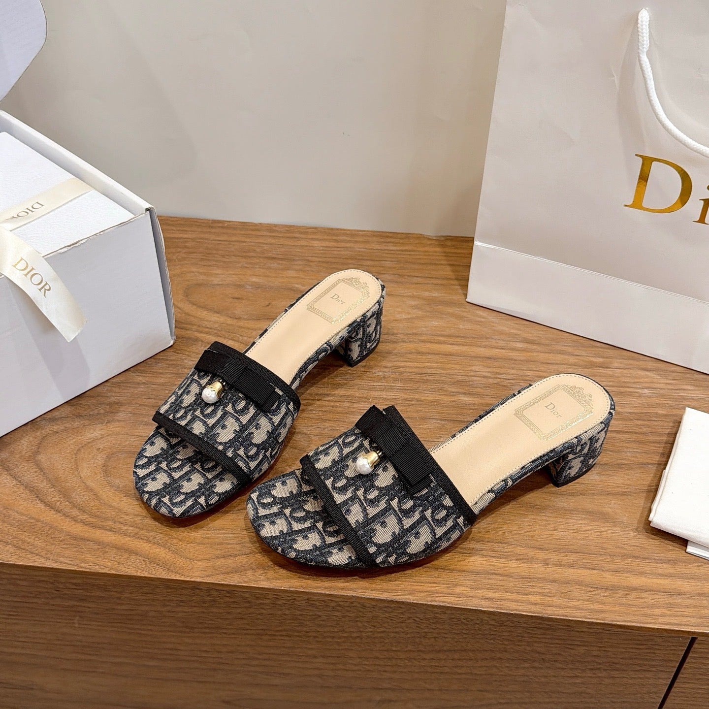 Dior 2026 Bow Sandal Canvas Leather 907874
