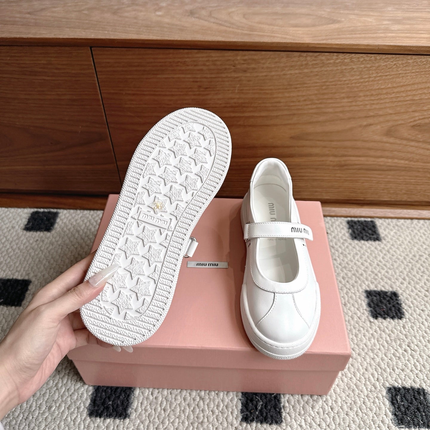 Miumiu 2026 Velcro Flat Sneakers Leather 924596