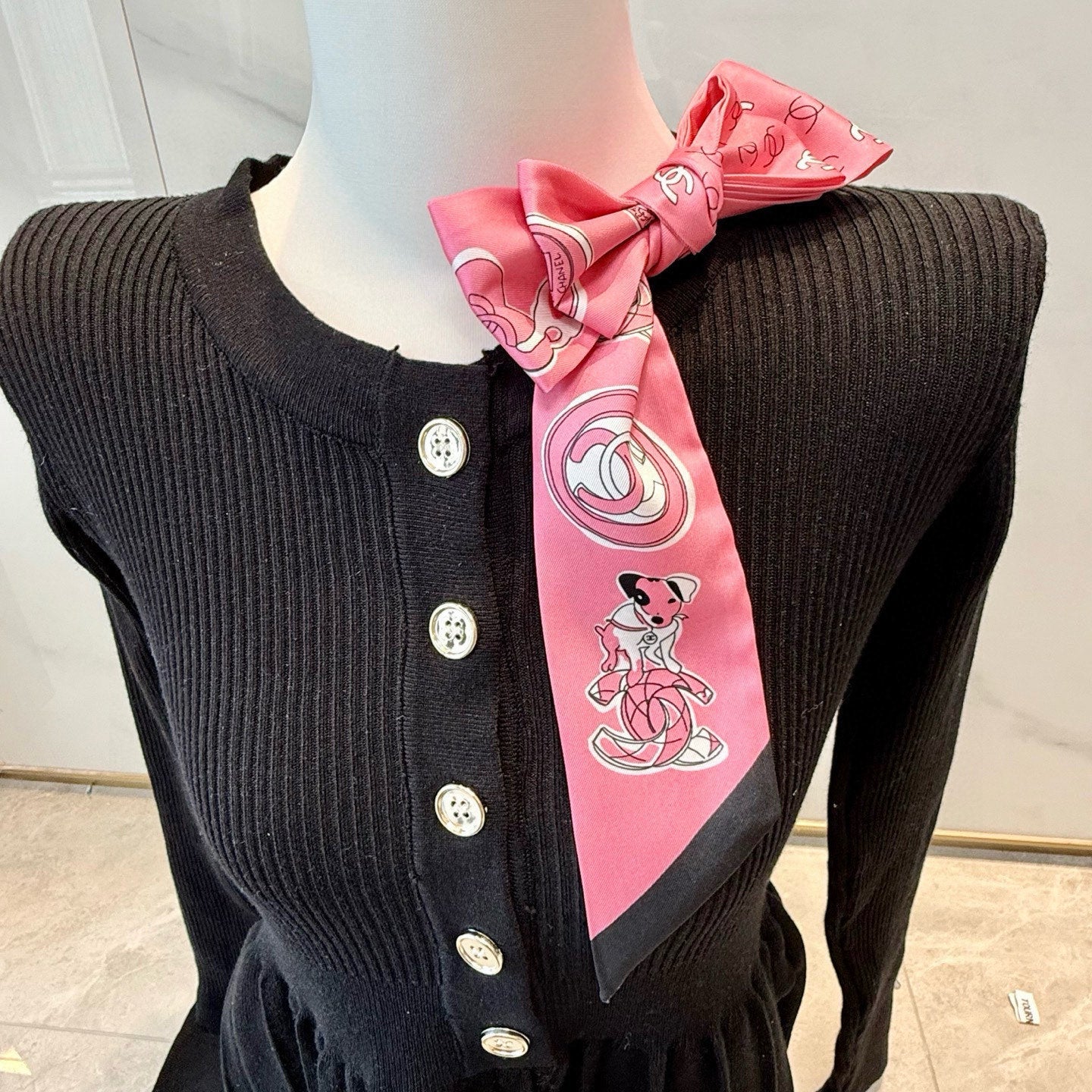 CC  Twilly Mini Scarf 120cm Pink Mulberry Silk 935248