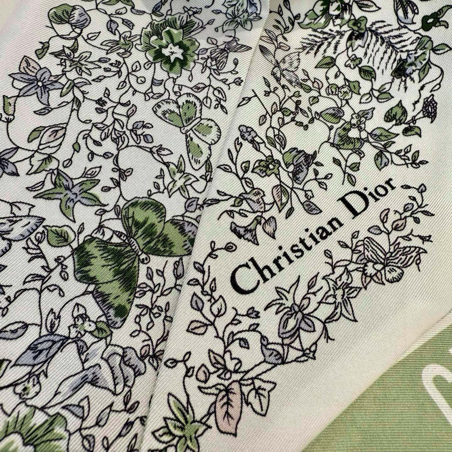 CD Twilly Mini Scarf 105cm Green Mulberry Silk 941923