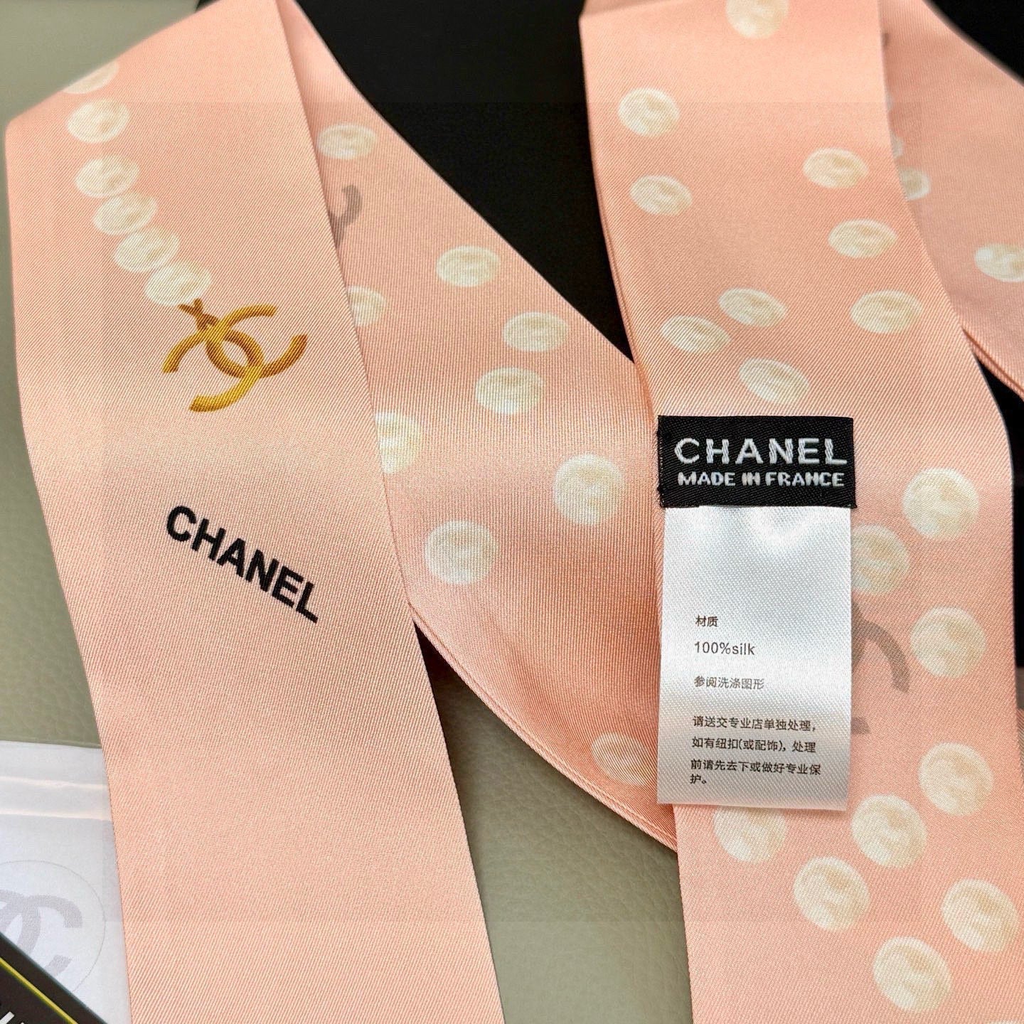 CC  Twilly Mini Scarf 120cm Light Pink Mulberry Silk 949111