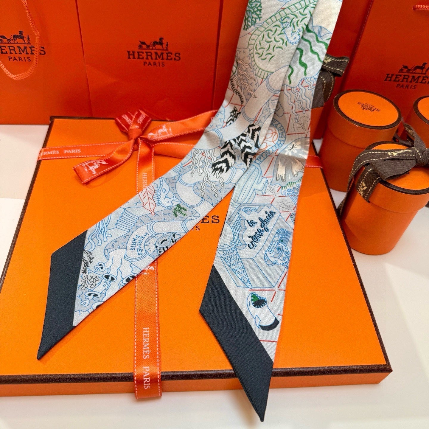 HM Twilly Mini Scarf 86CM Light Blue Colorful Mulberry Silk 957154