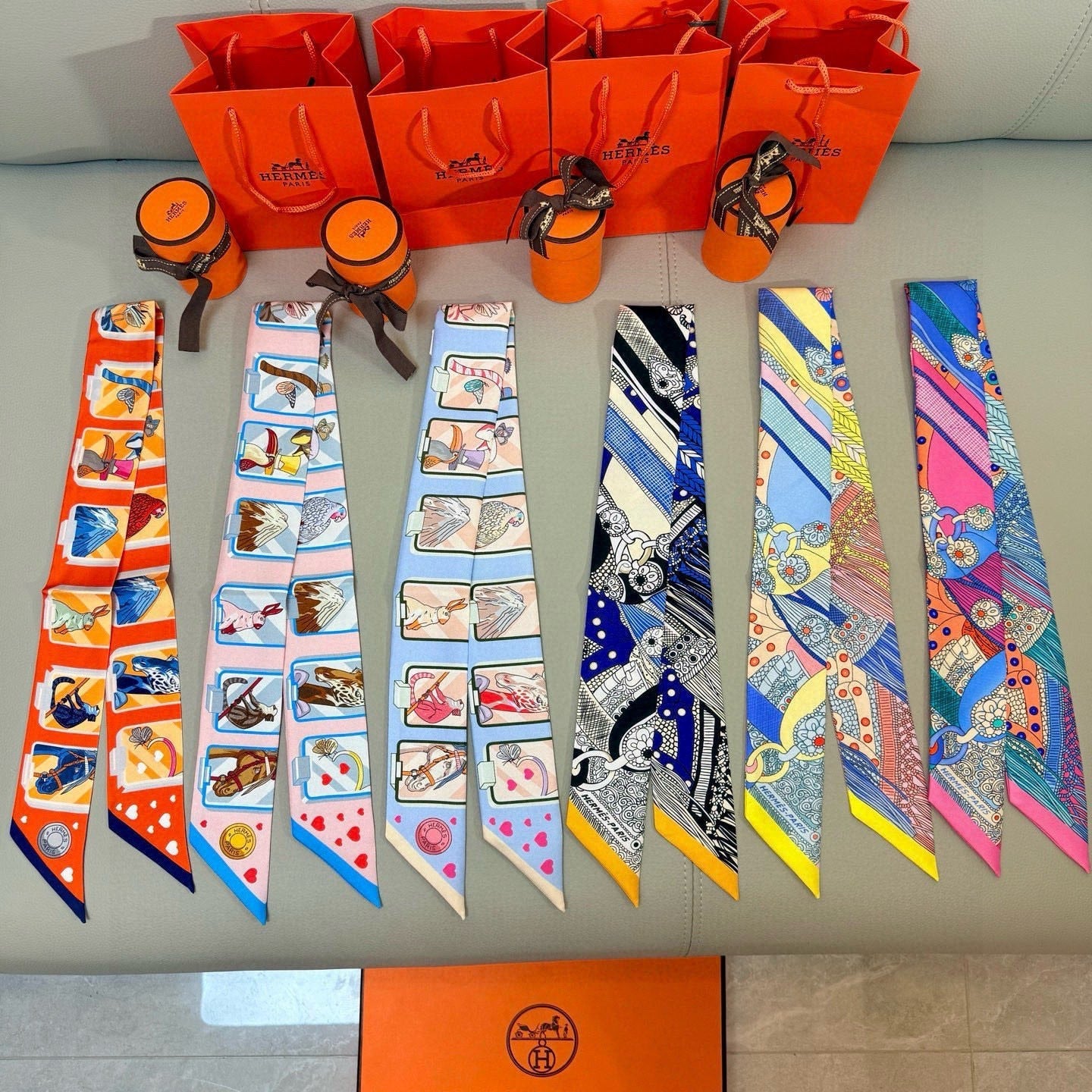 HM Twilly Mini Scarf 86CM Black Blue Mulberry Silk 965636