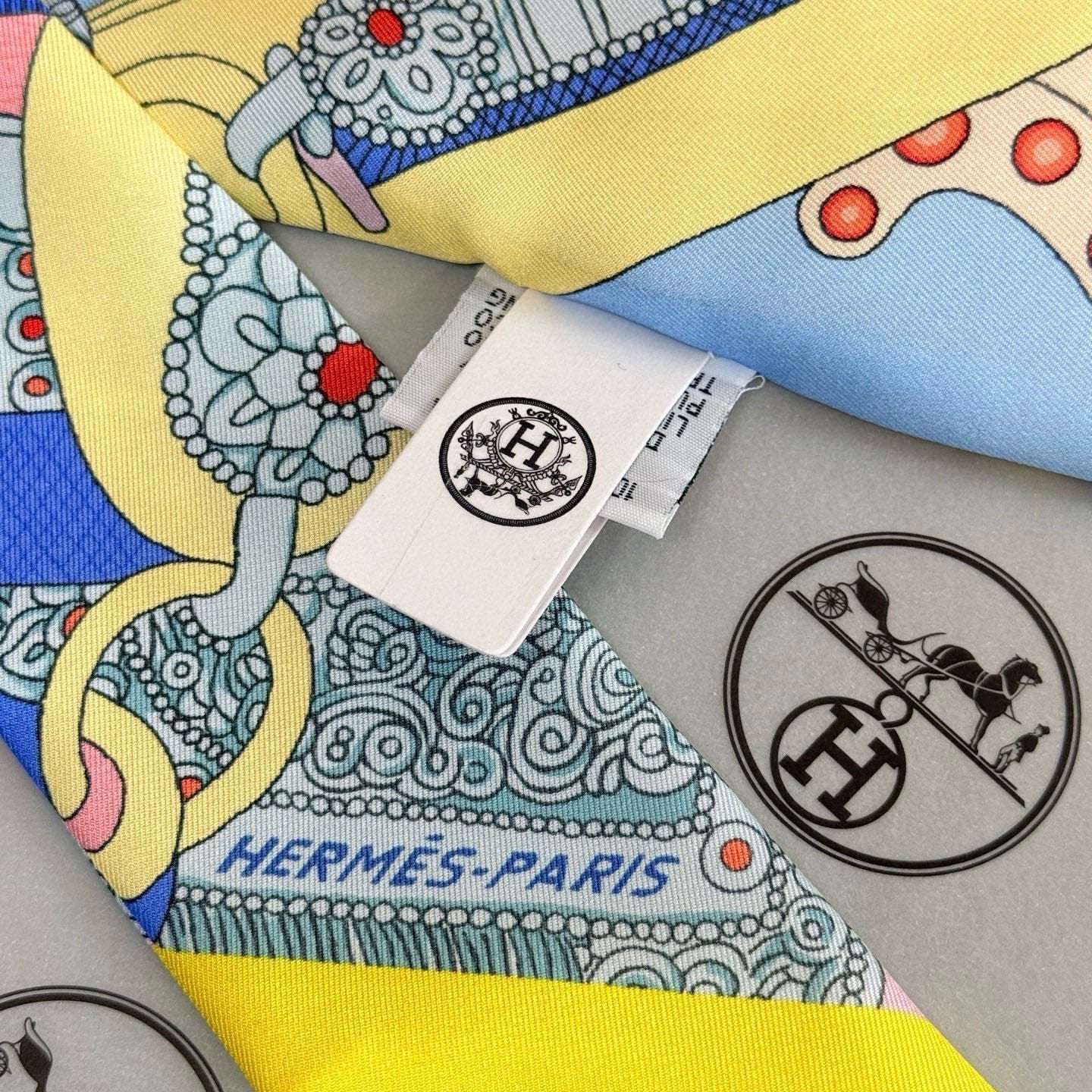 HM Twilly Mini Scarf 86CM Yellow Blue Mulberry Silk 965637