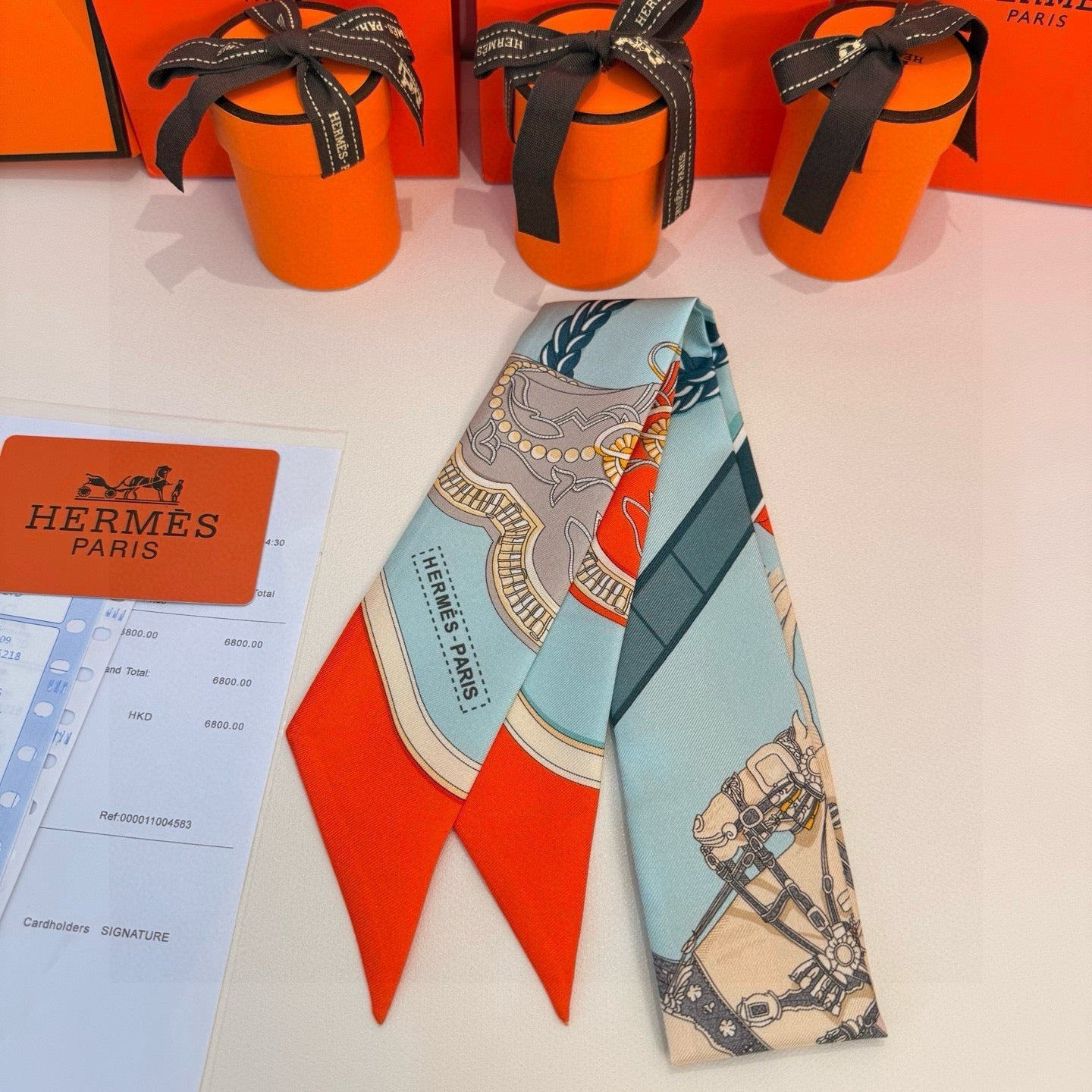 HM Twilly Mini Scarf 86CM Orange Blue Mulberry Silk 968829