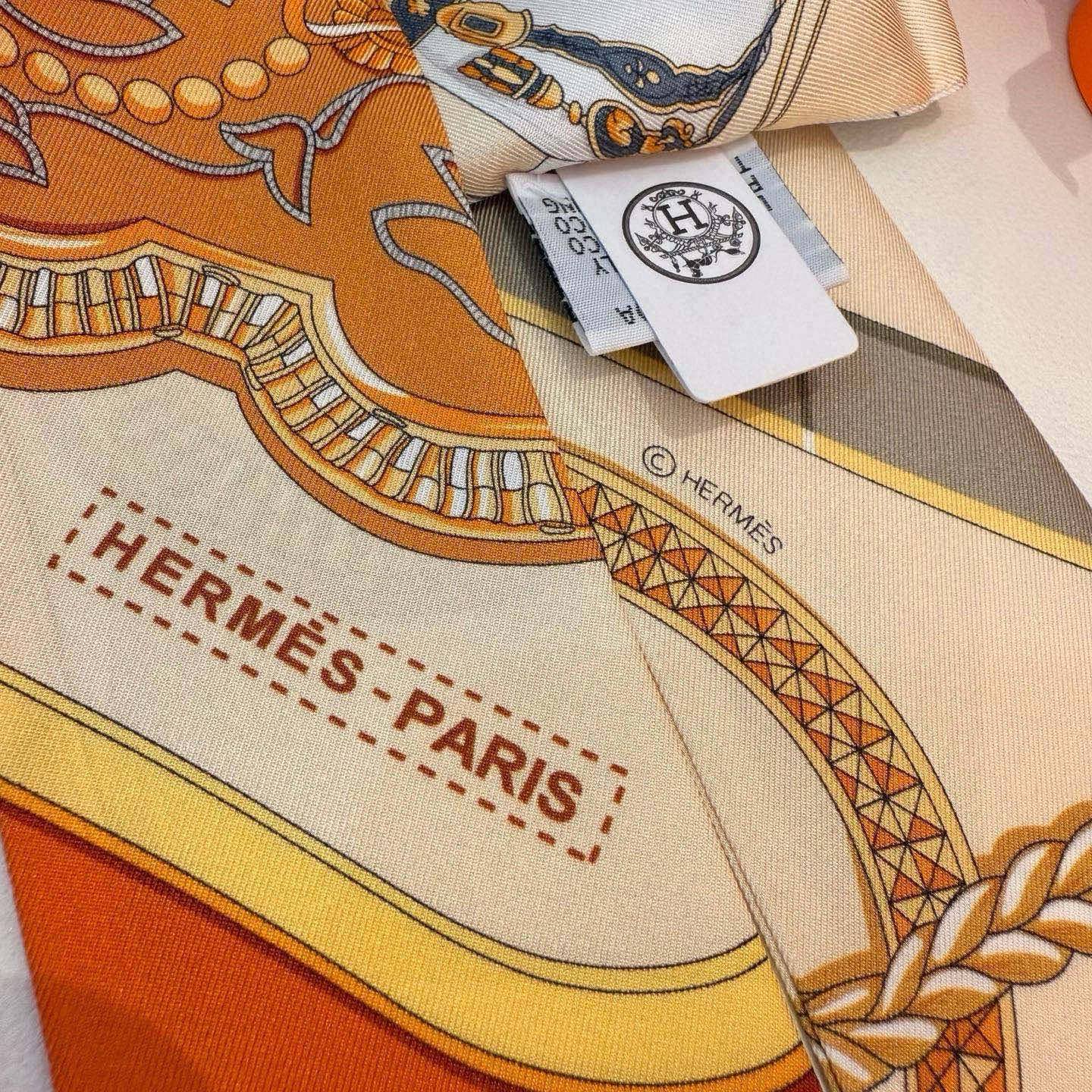 HM Twilly Mini Scarf 86CM Orange Beige Mulberry Silk 968830