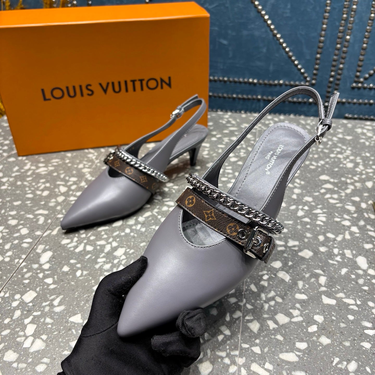 LV 26ss Slingback 45 Gray Cowhide 628432