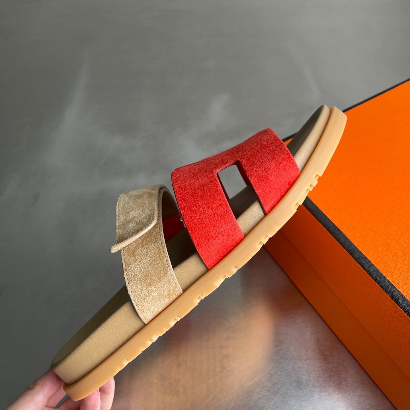 HM Men's Chypre Sandals Red Beige Suede 741433