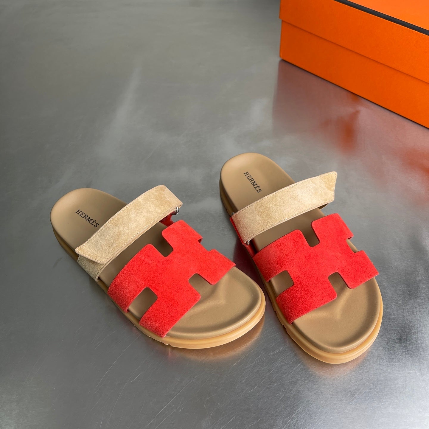 HM Men's Chypre Sandals Red Beige Suede 741433