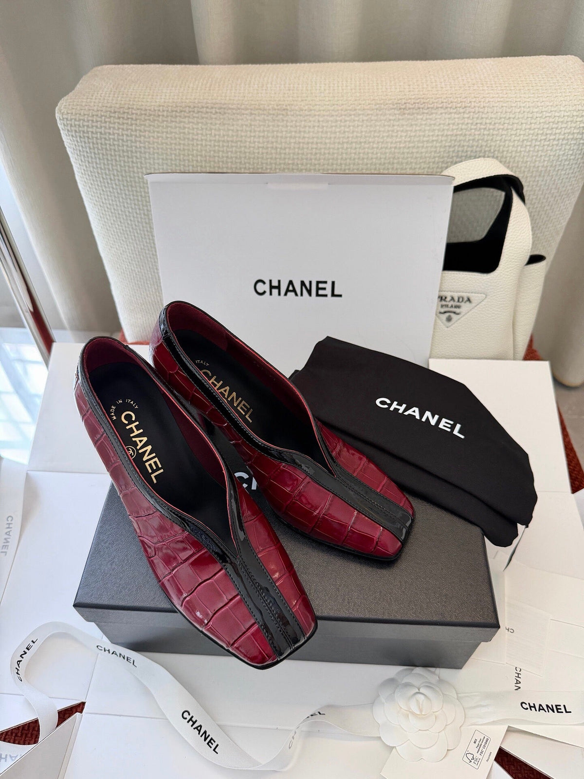 Chanel 2026 Crocodile-Embossed Pumps 95mm Patent Leather 129363