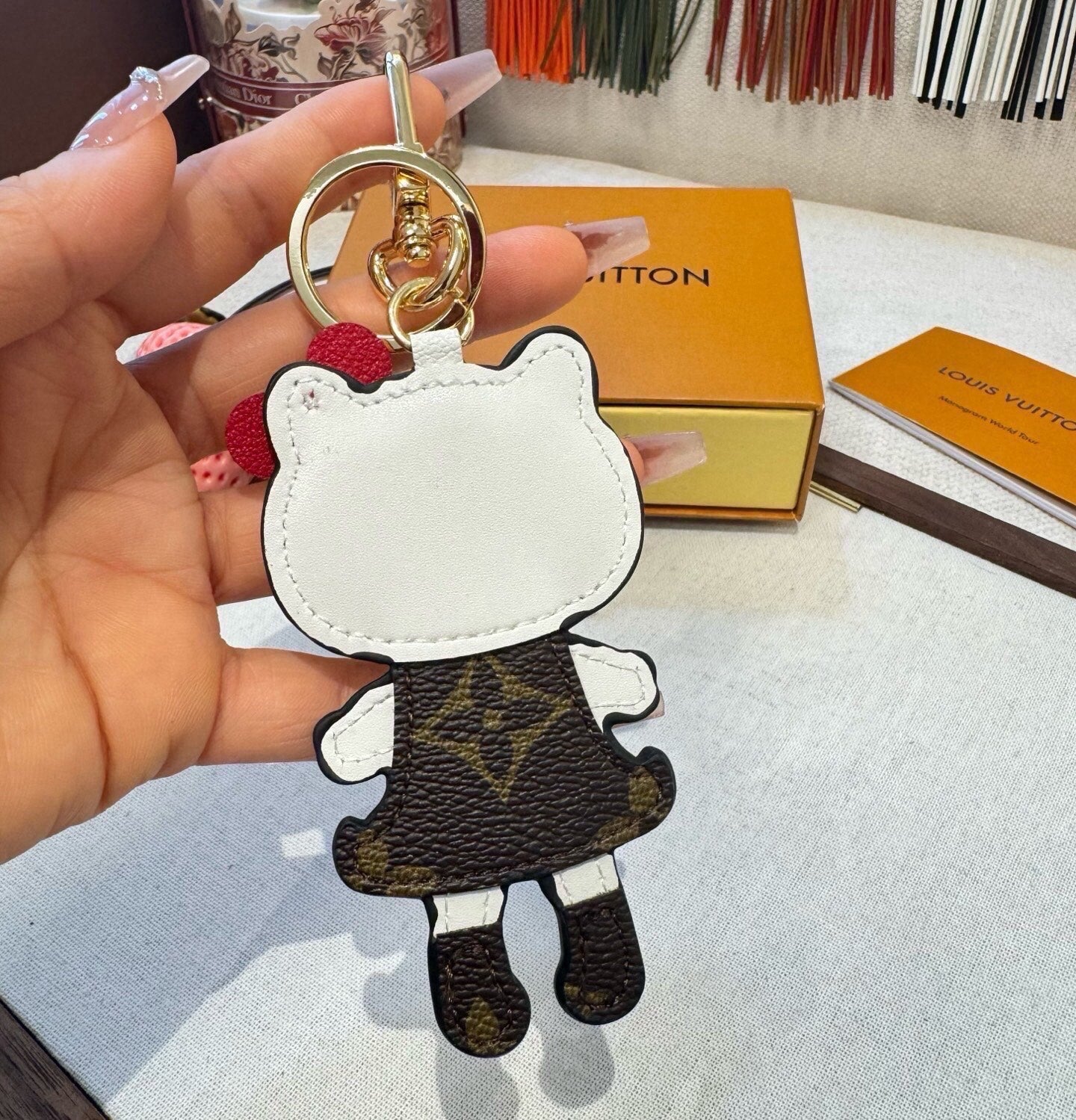 LV Hello Kitty Charm 381941