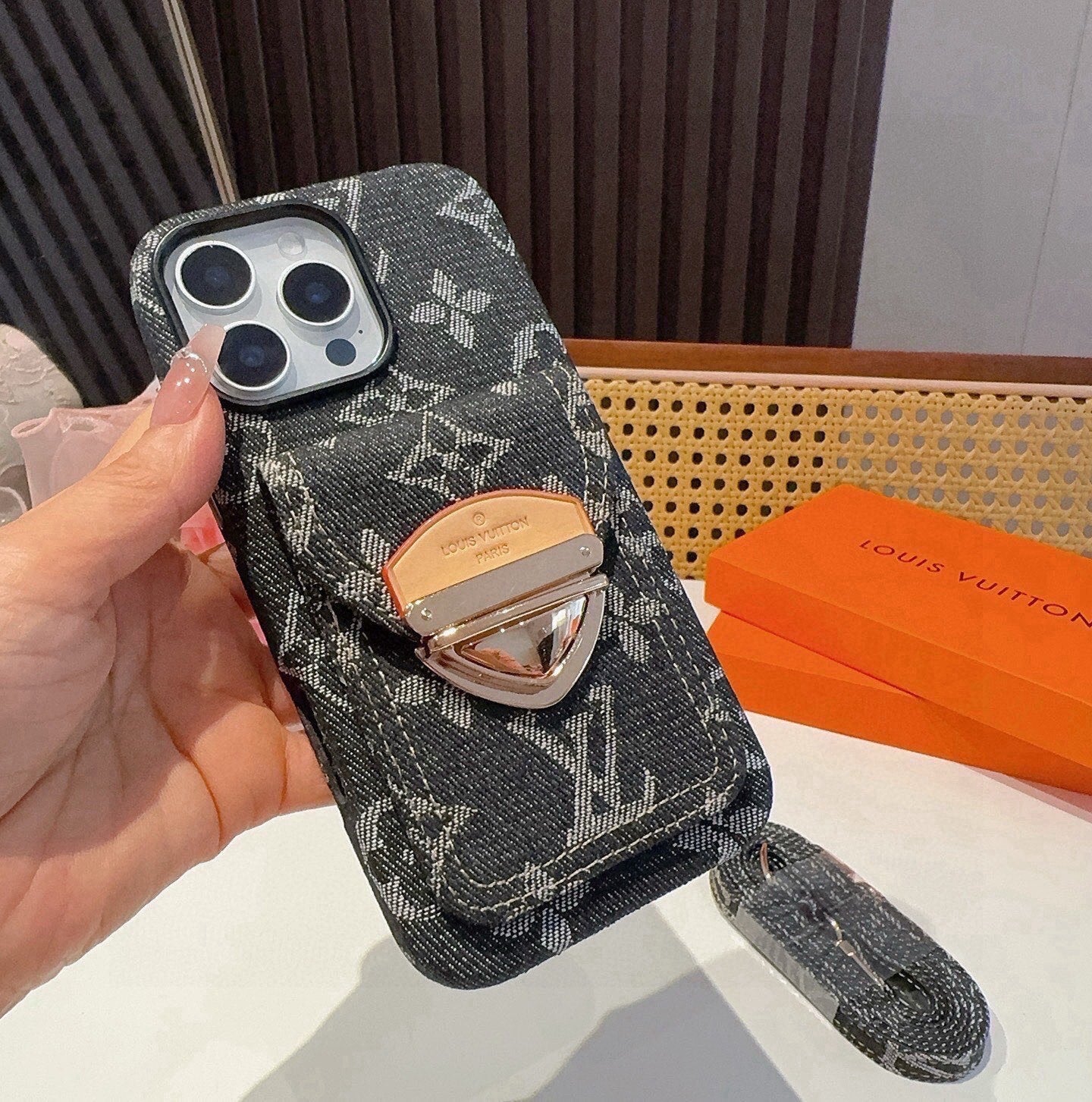 Louis Vuitton Denim Lock Phone Case 390511