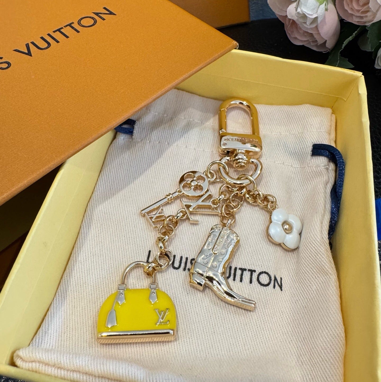 LV Bag Charm 410210