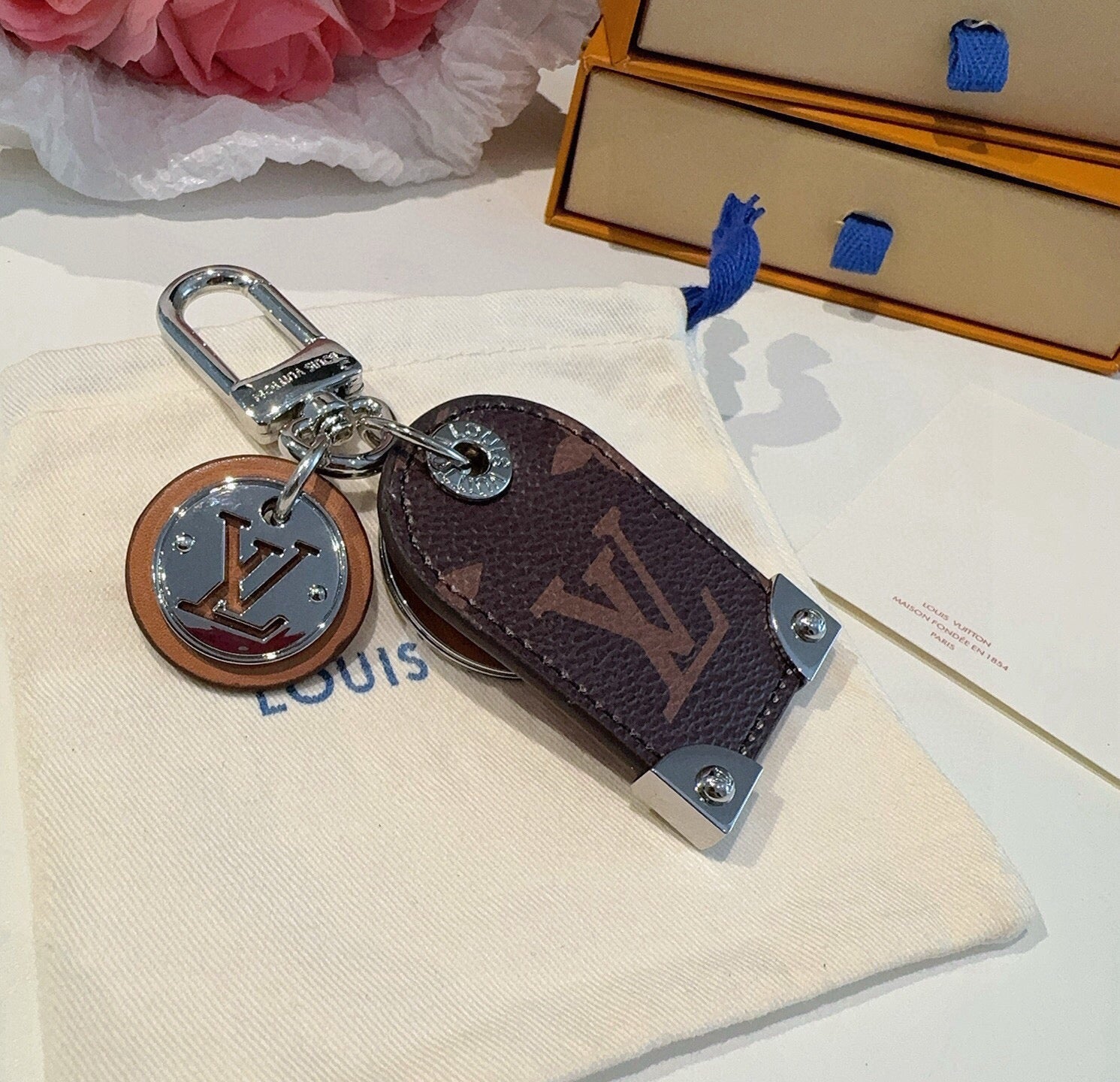LV  Travel Tag Charm 415617