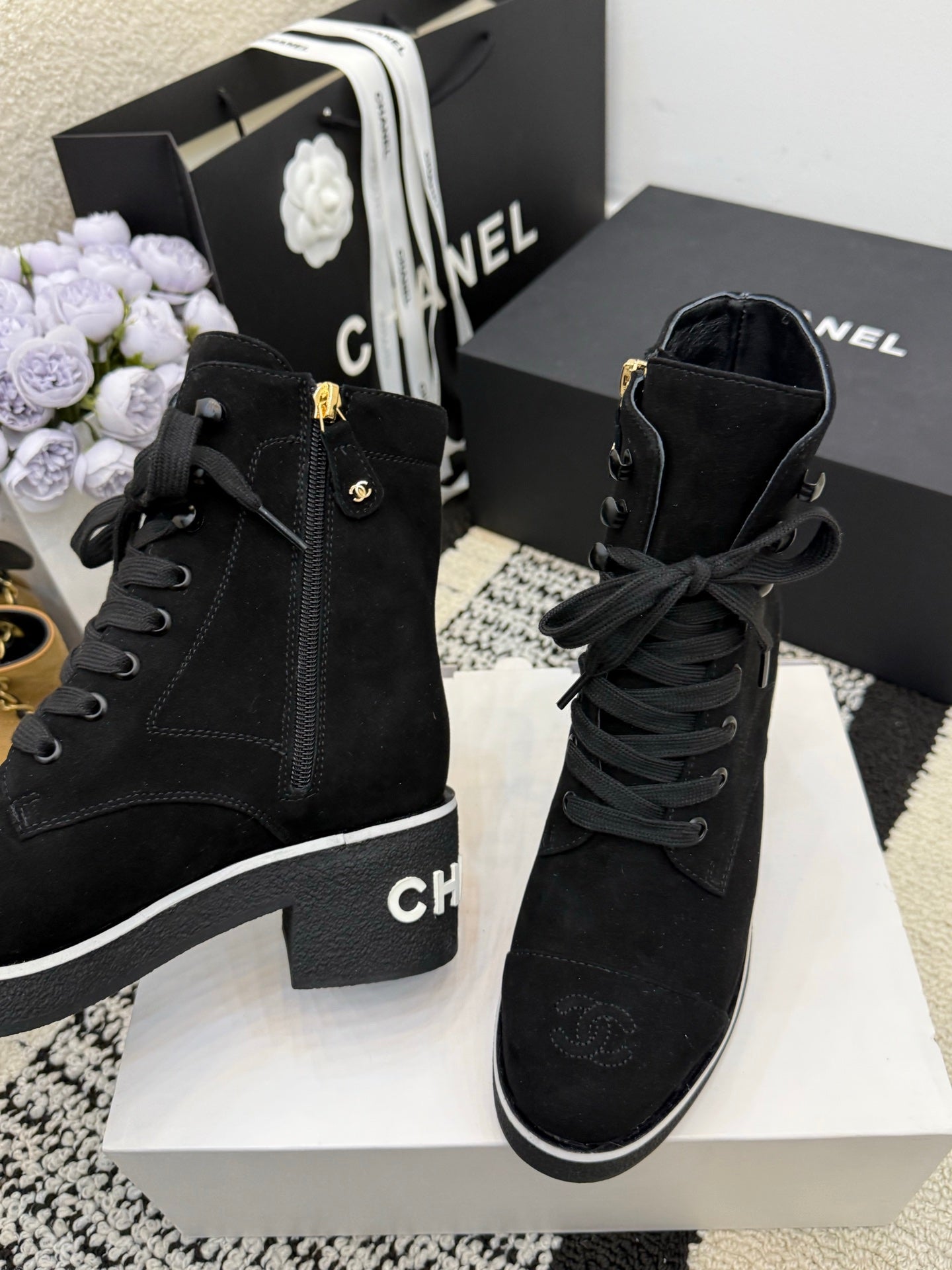 CC 26 Combat Boot Black Suede 588799