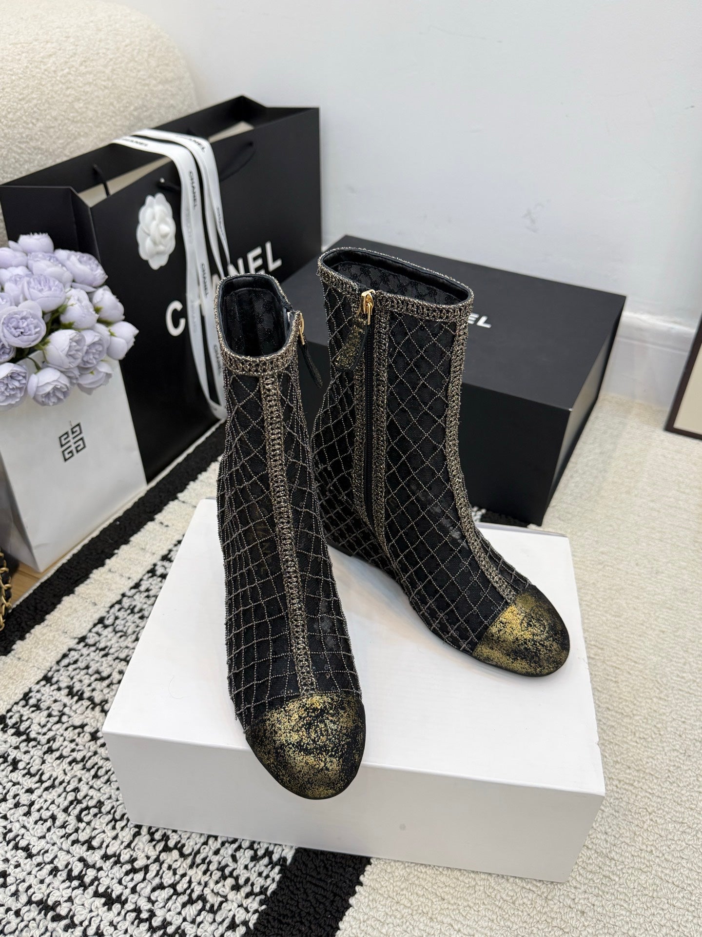 CC 26 Wedge Heel Boot Black Mesh Leather 588857