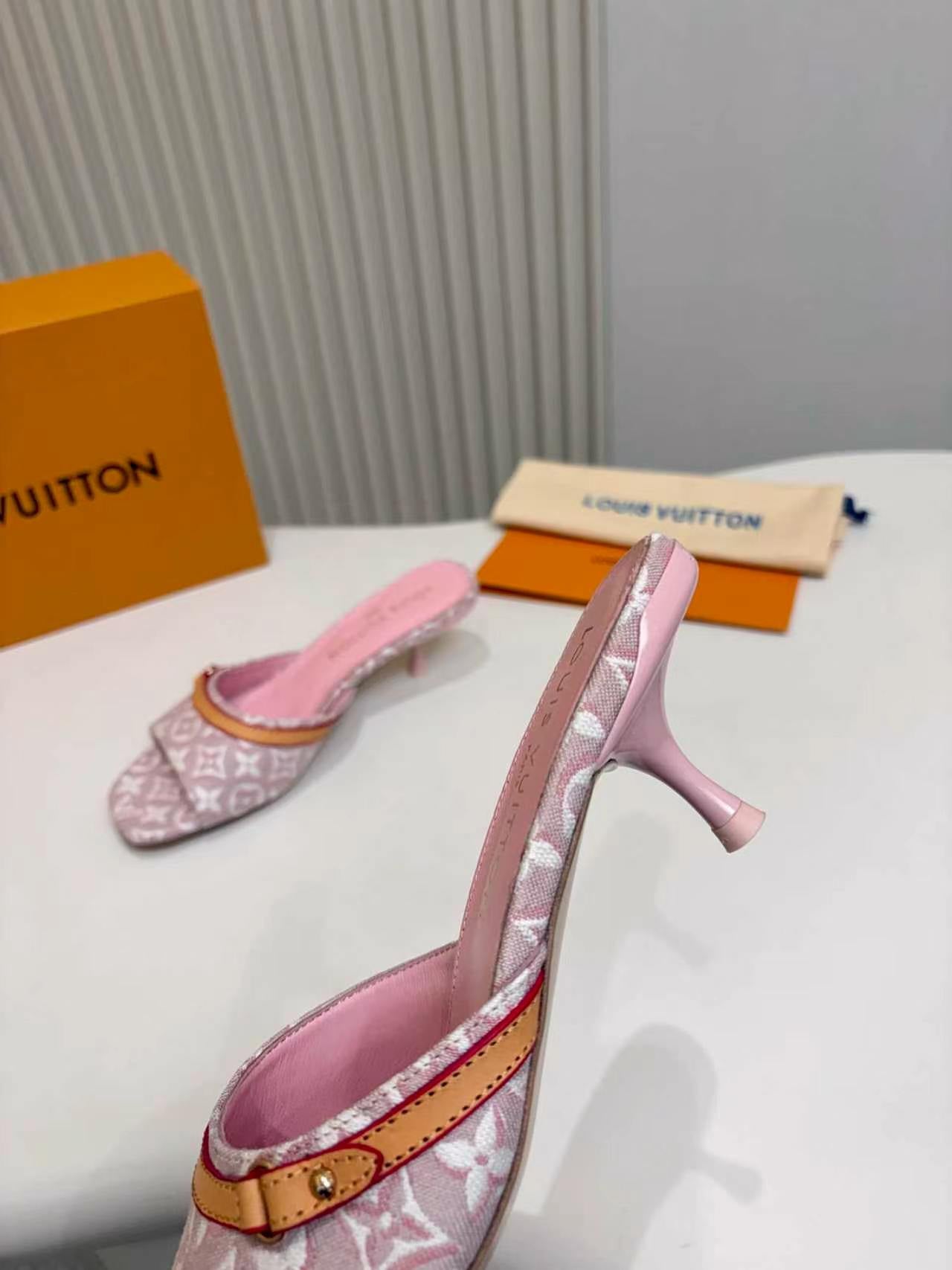 LV 2026 6AM Mule Canvas Leather 957076