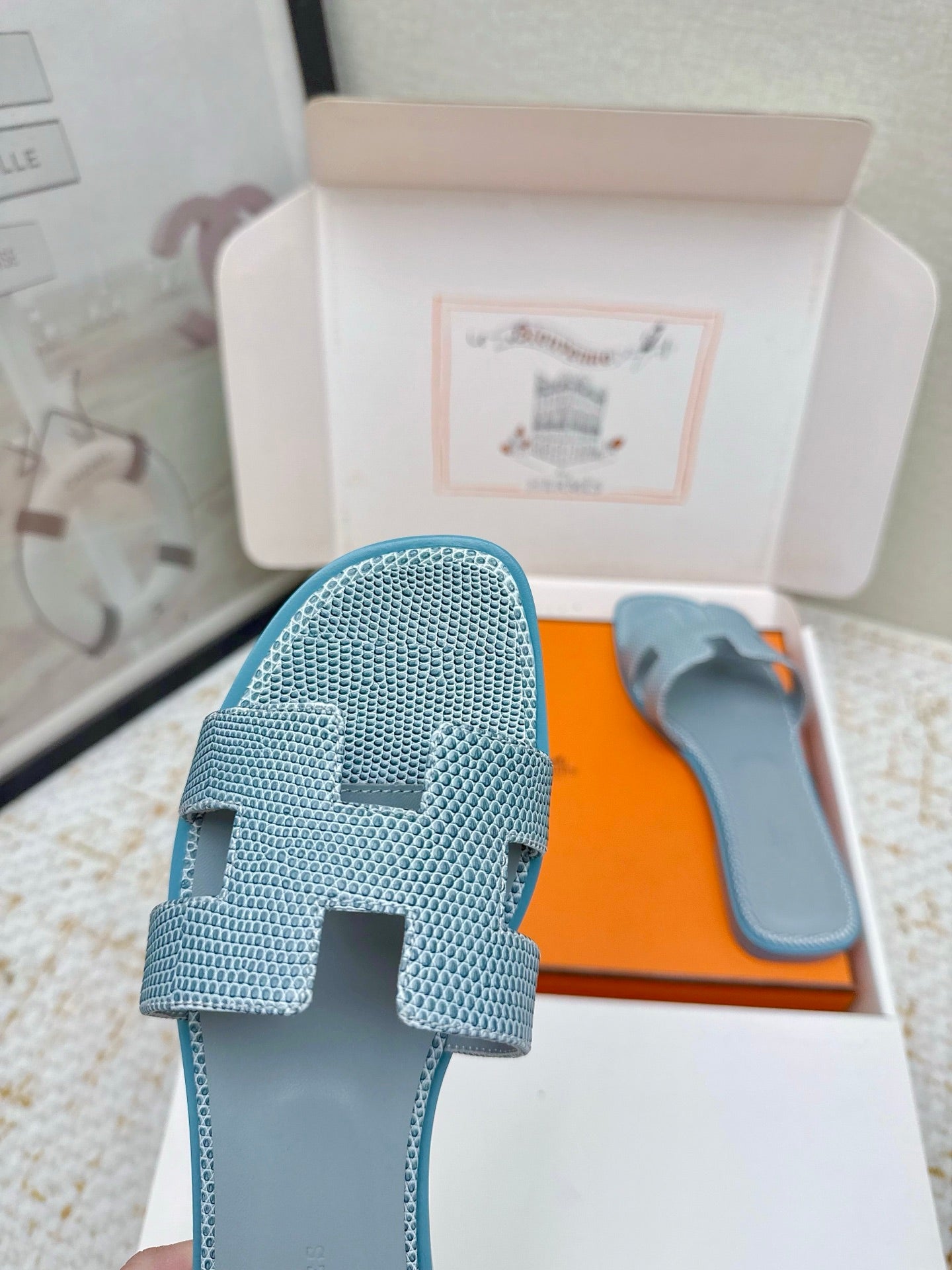 HM 26ss Oran Sandals Blue Cowhide 625042