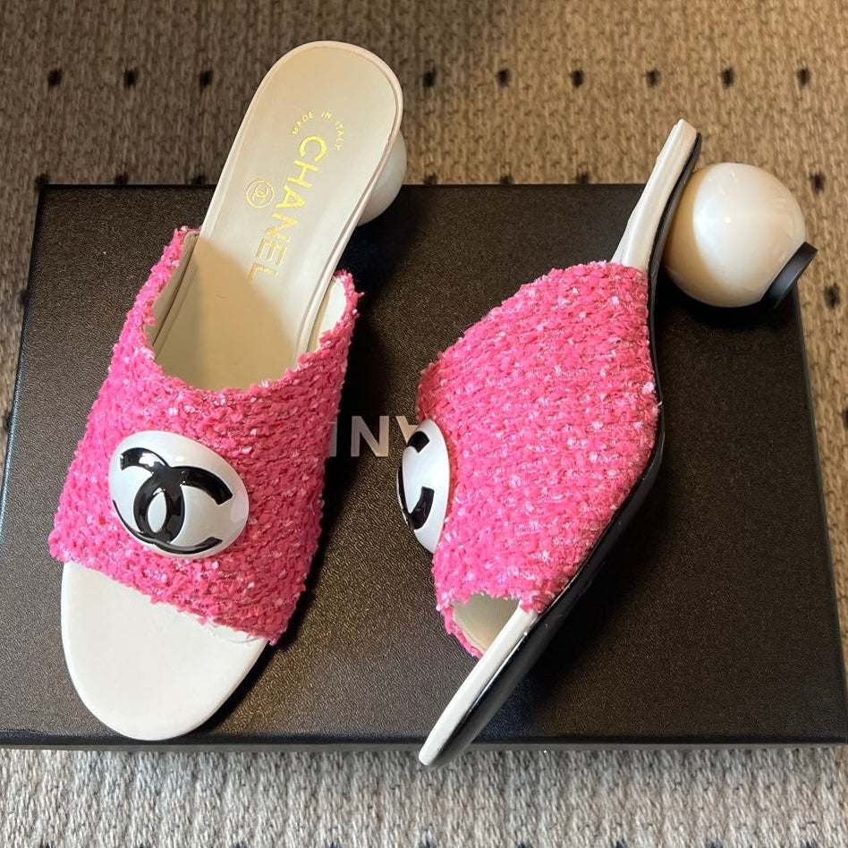 Chanel 2026 Interlocking CC Logo Sandals 60mm Tweed Cowhide 984204