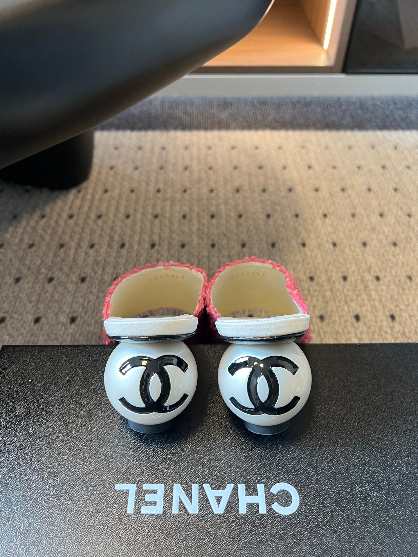 Chanel 2026 Interlocking CC Logo Sandals 60mm Tweed Cowhide 984204