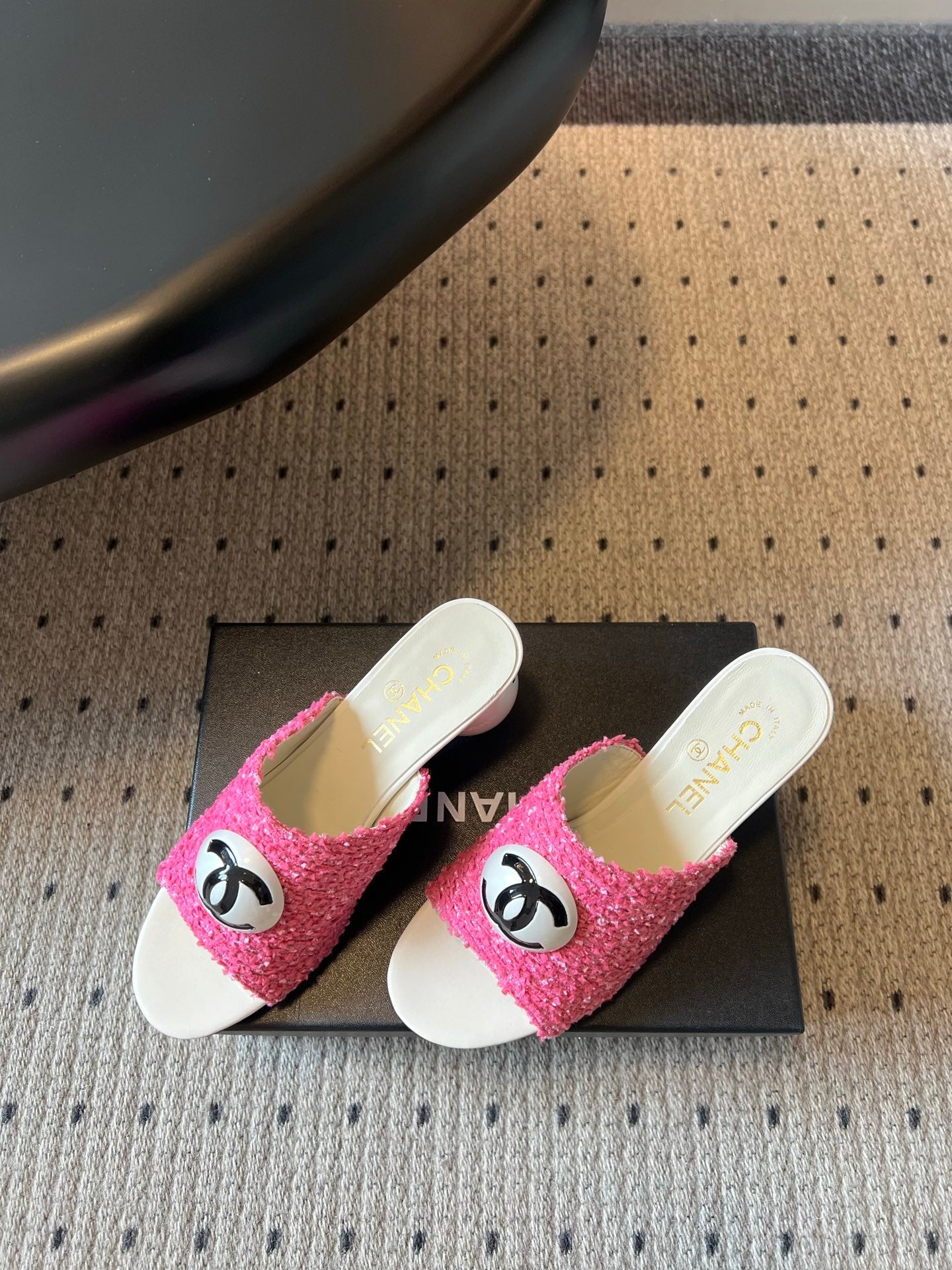 Chanel 2026 Interlocking CC Logo Sandals 60mm Tweed Cowhide 984204