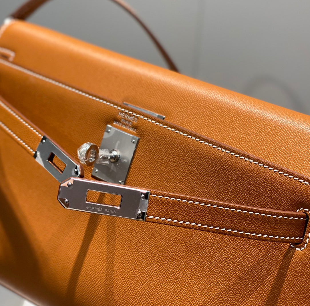 HM Kelly Elan 27cm Gold Leather Shw
