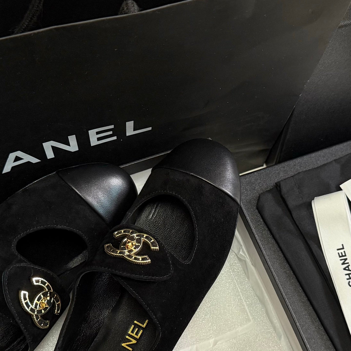 Chanel 2026 Ballet Flats Suede Leather 943016