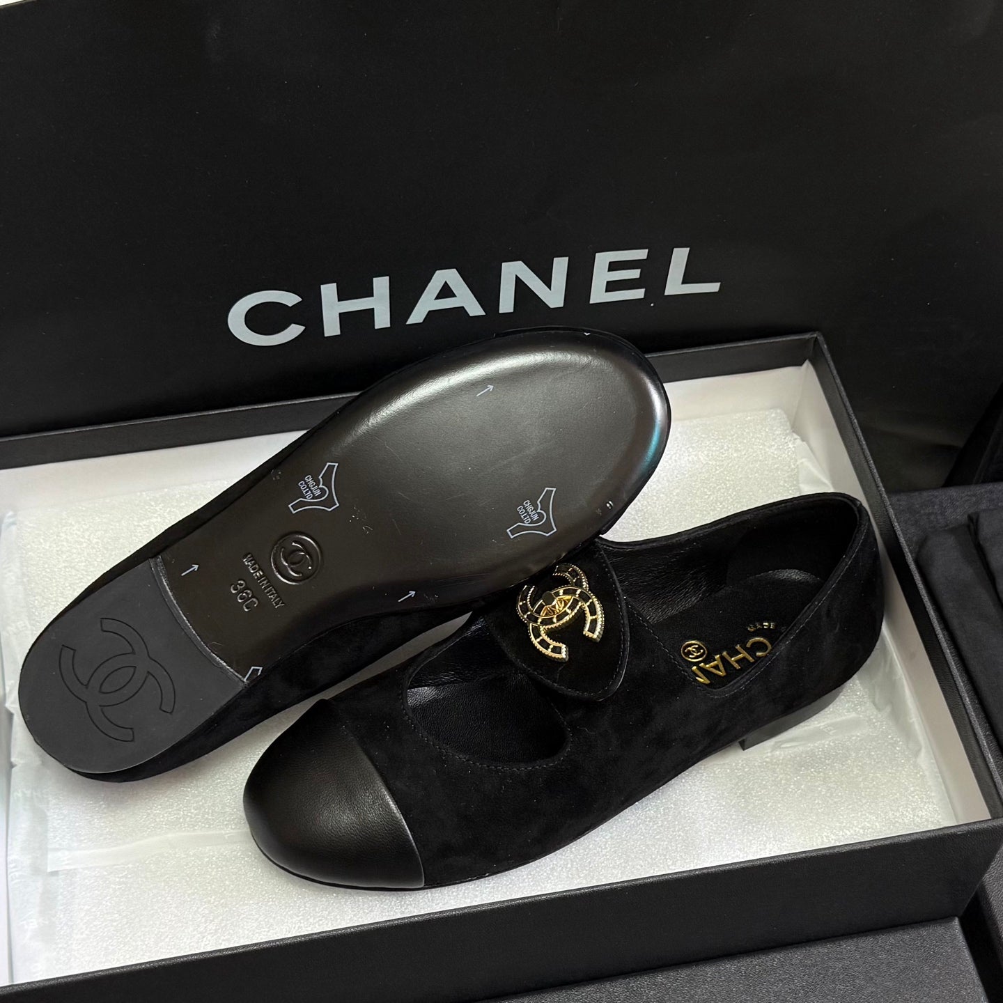 Chanel 2026 Ballet Flats Suede Leather 943016