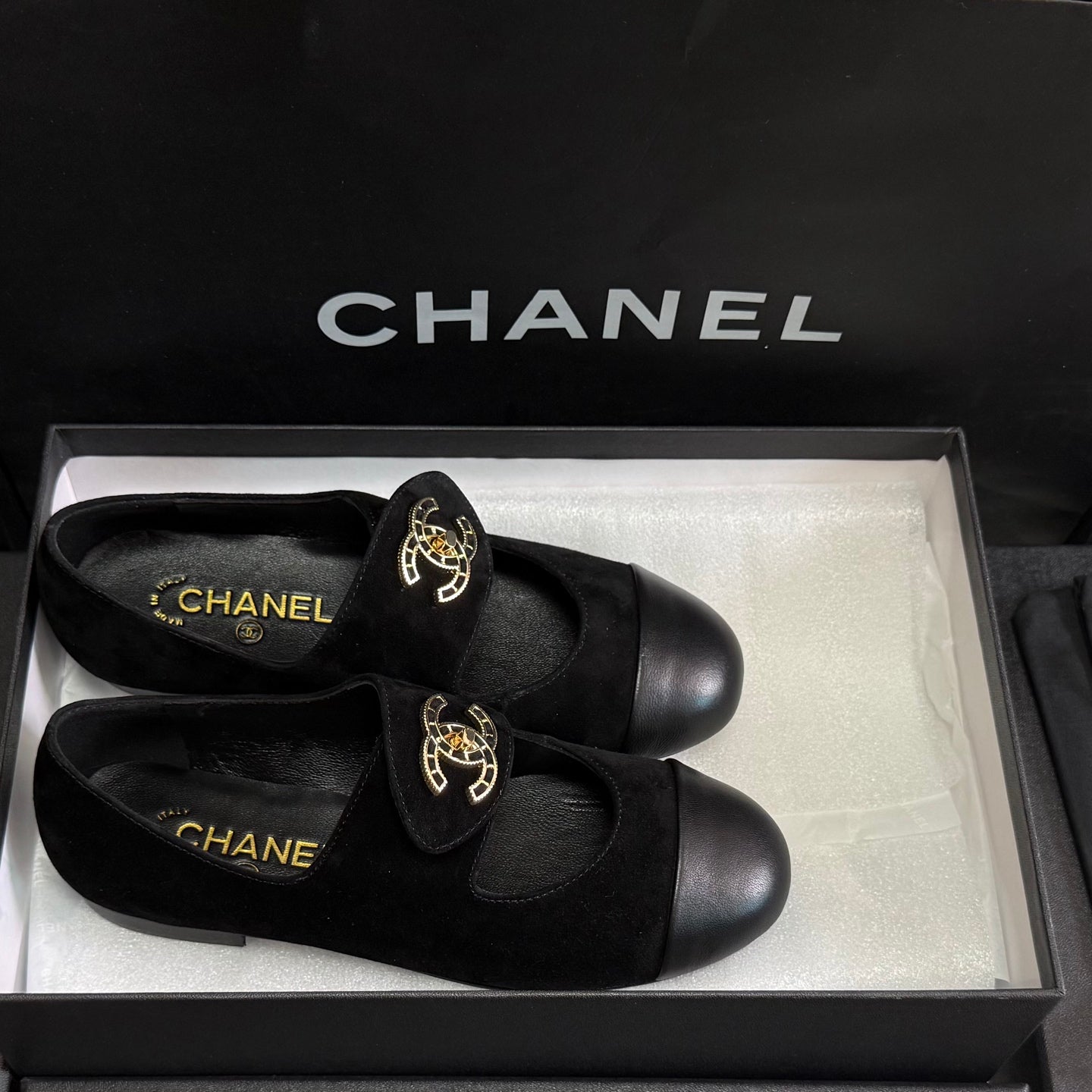 Chanel 2026 Ballet Flats Suede Leather 943016
