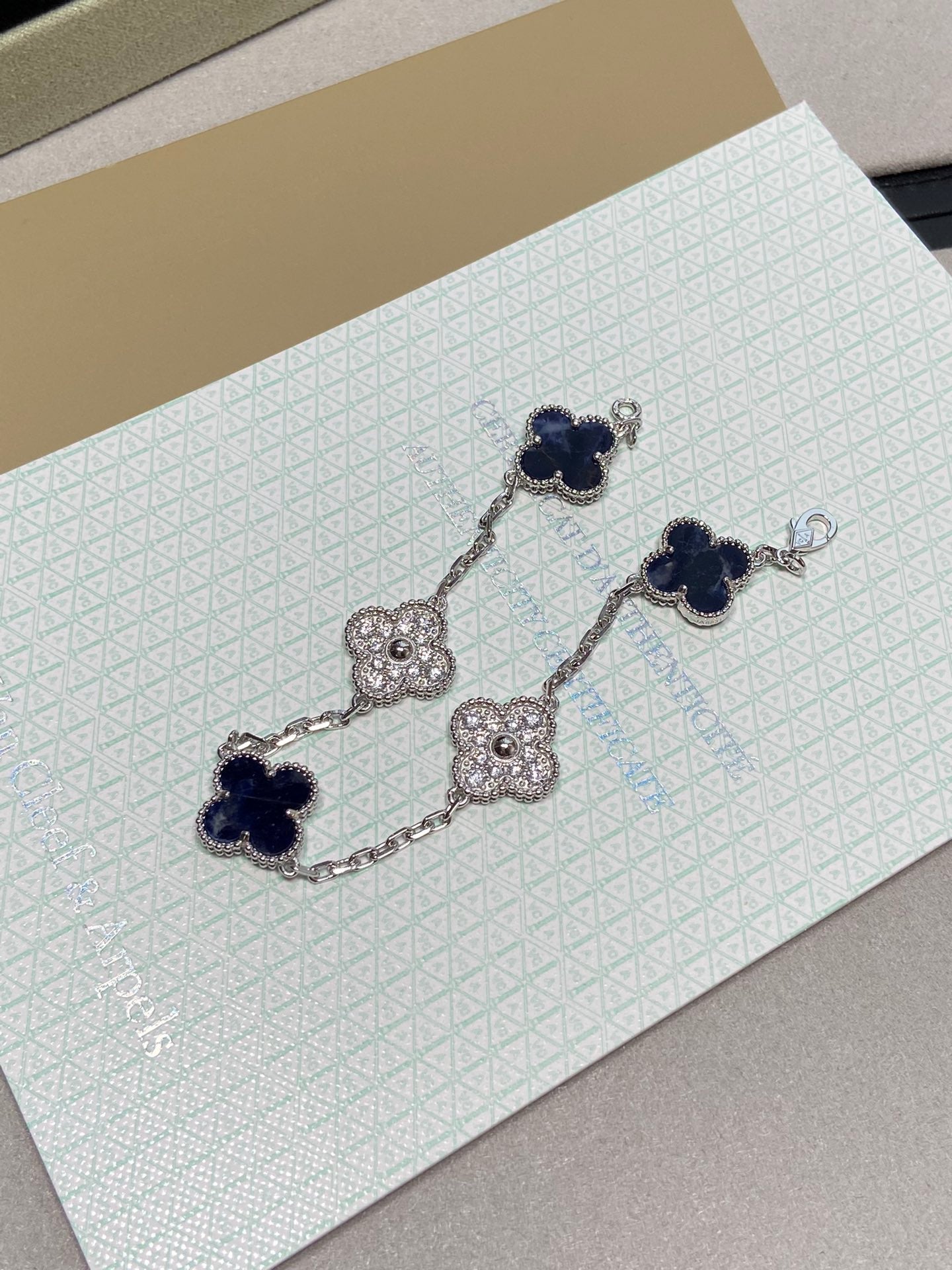 VCA Clover Blue 5 Motifs Sliver Bracelet