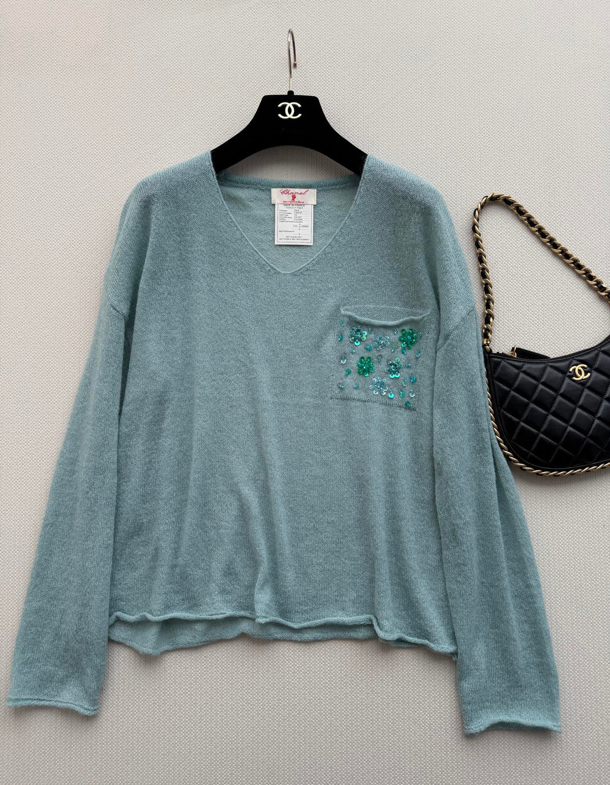 Chanel 2026 Sequin Embellishment V-neck Knit Top Turquoise Wool 417716