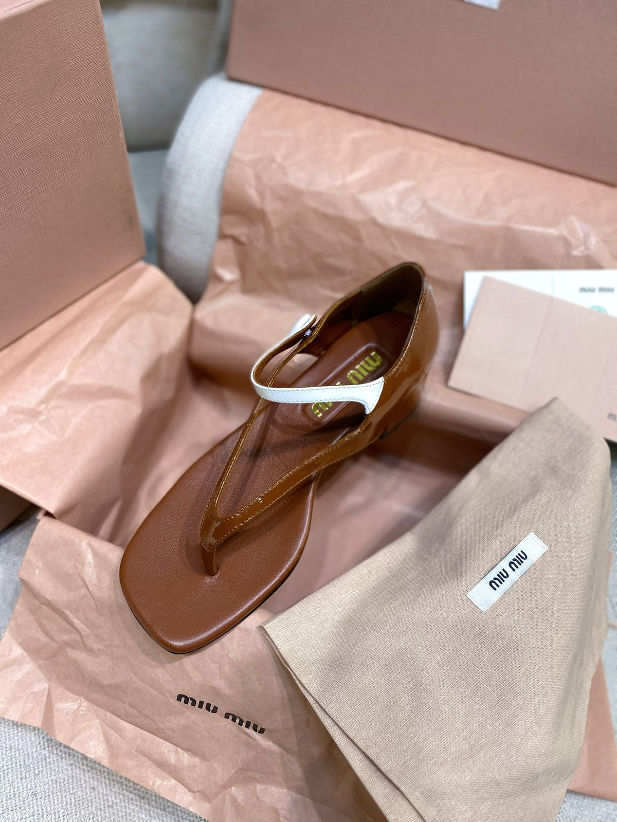 Miu Miu 2026 Thong Sandals 40mm Patent Leather 155474