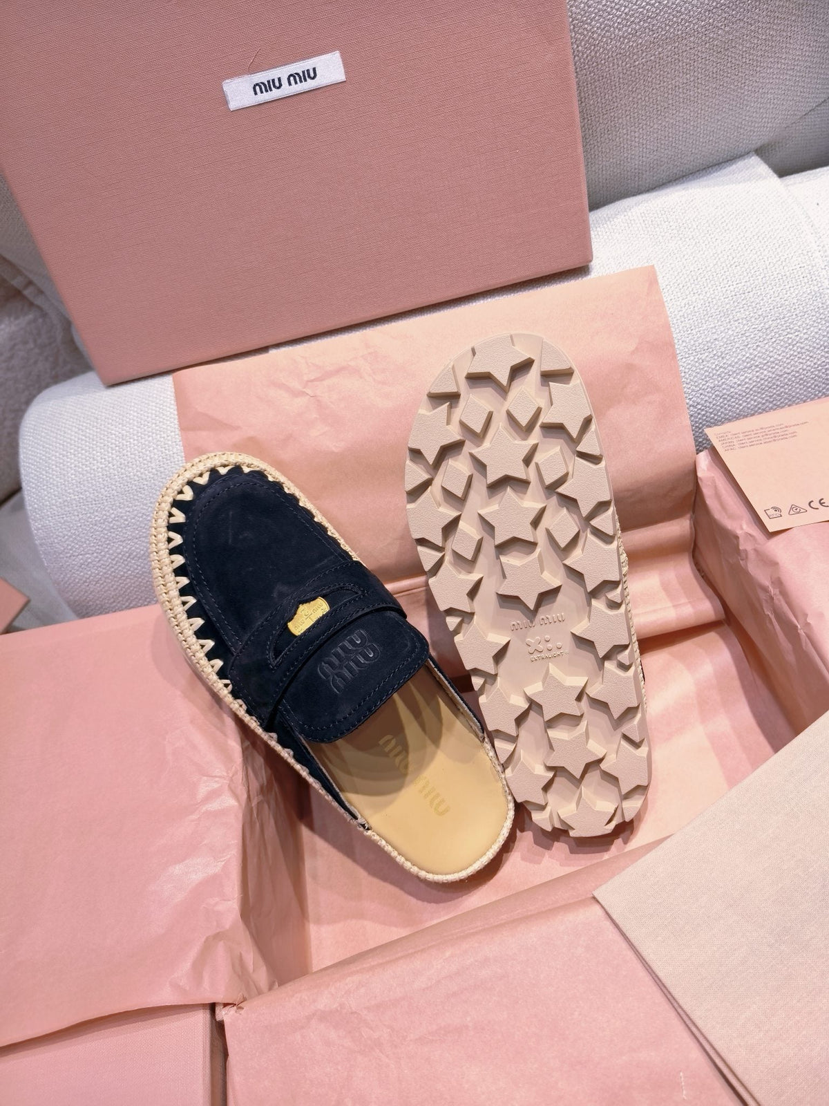 Miu Miu 2026 Raffia Flatform Mules Suede 155477