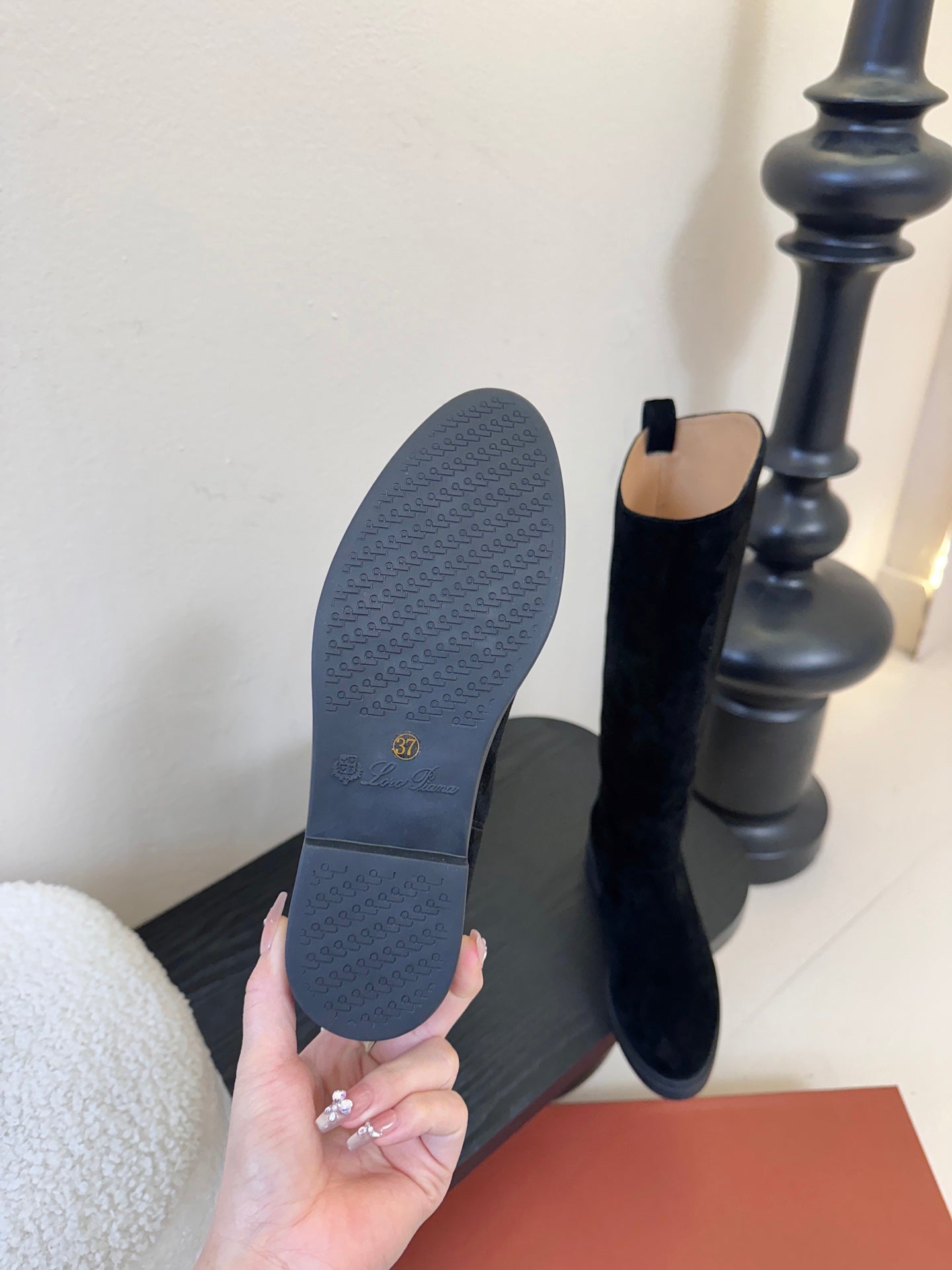 LP 26SS High Boot Black Suede 580941