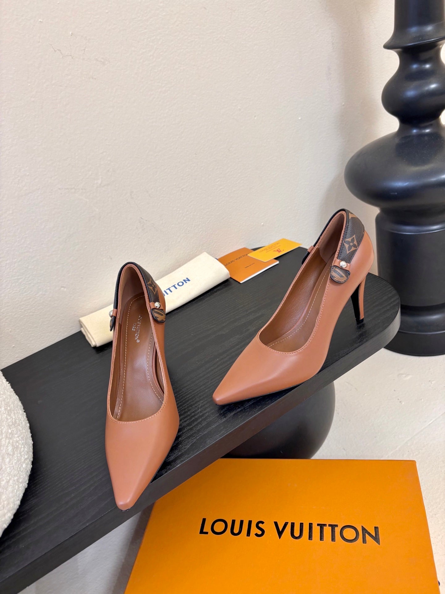 LV 26ss High Heeled Pump 90 Brown Sheepskin 627234