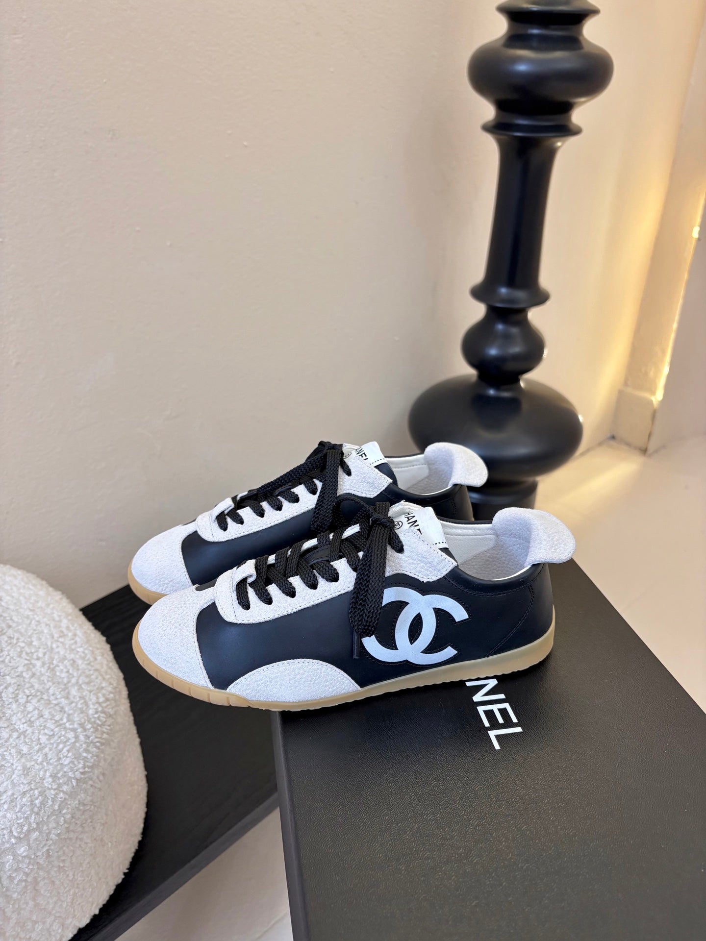 CC 26s Sneakers Black White Sheepskin 627224