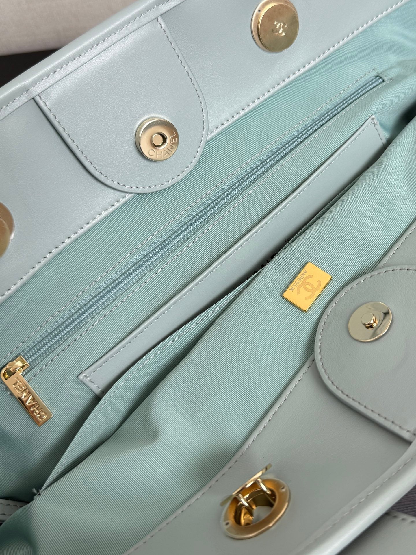 Chanel 26 Woven Beach Bag 46 White Light Blue Canvas Leather