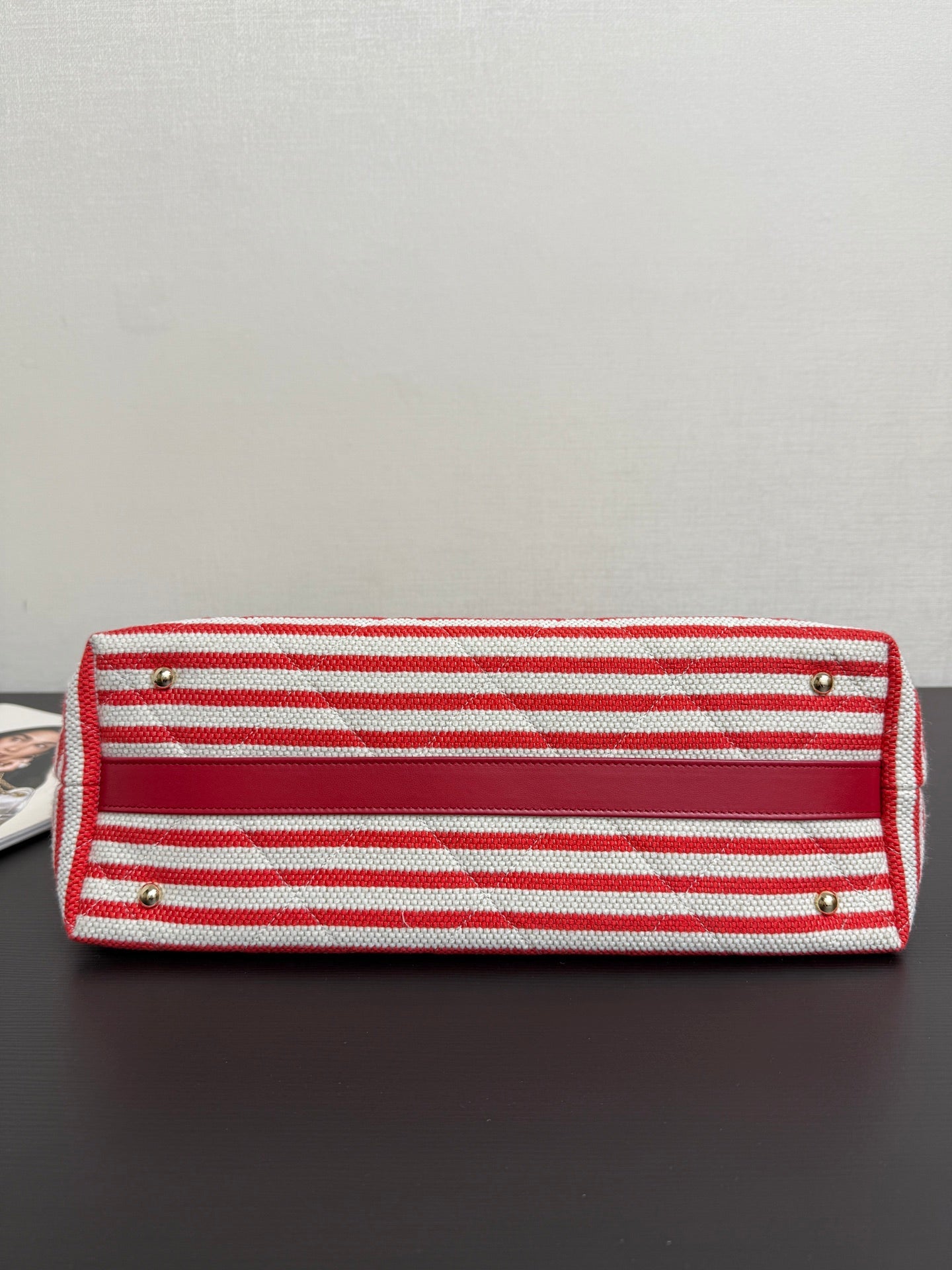 Chanel 26 Woven Beach Bag 46 White Red Canvas Leather