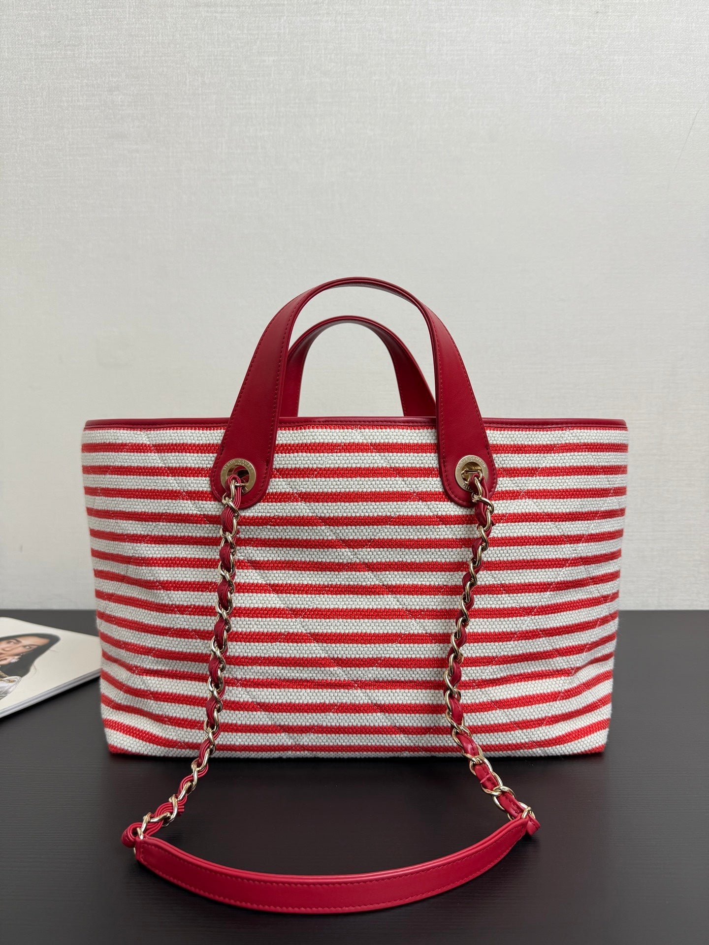 Chanel 26 Woven Beach Bag 46 White Red Canvas Leather