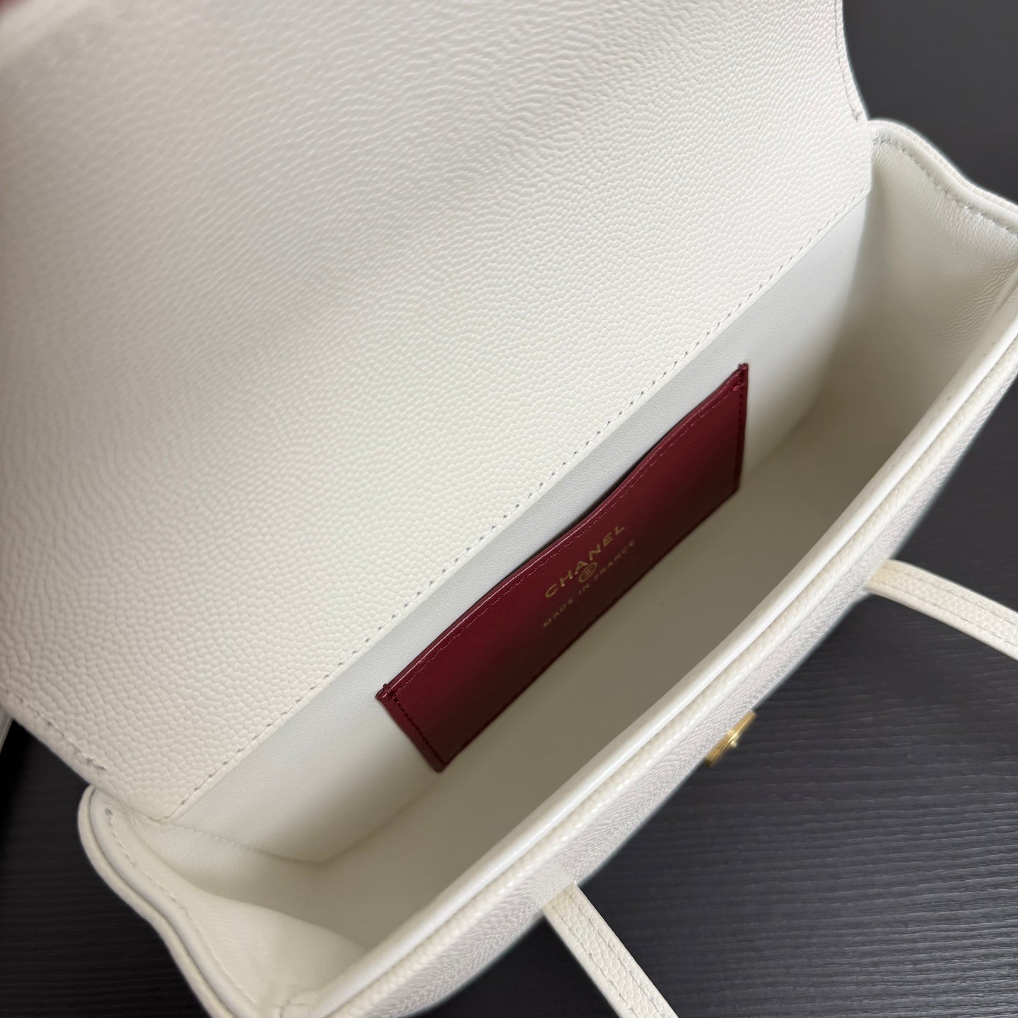 Chanel 26 Shoulder Bag 17 White Caviar Leather