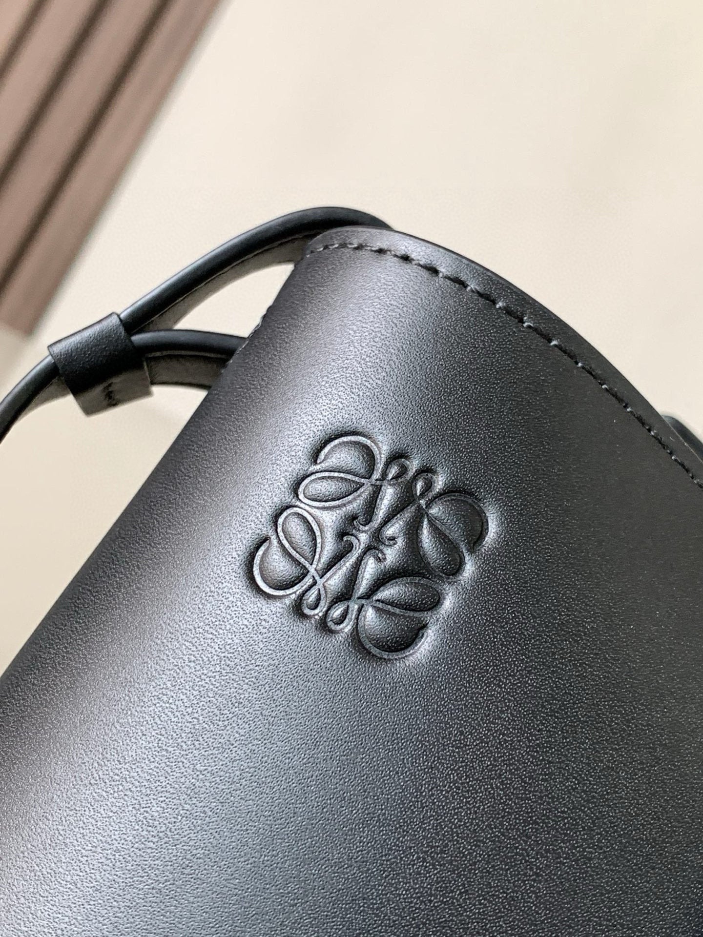 Loewe Saddle Bag 21 Black Leather 280428