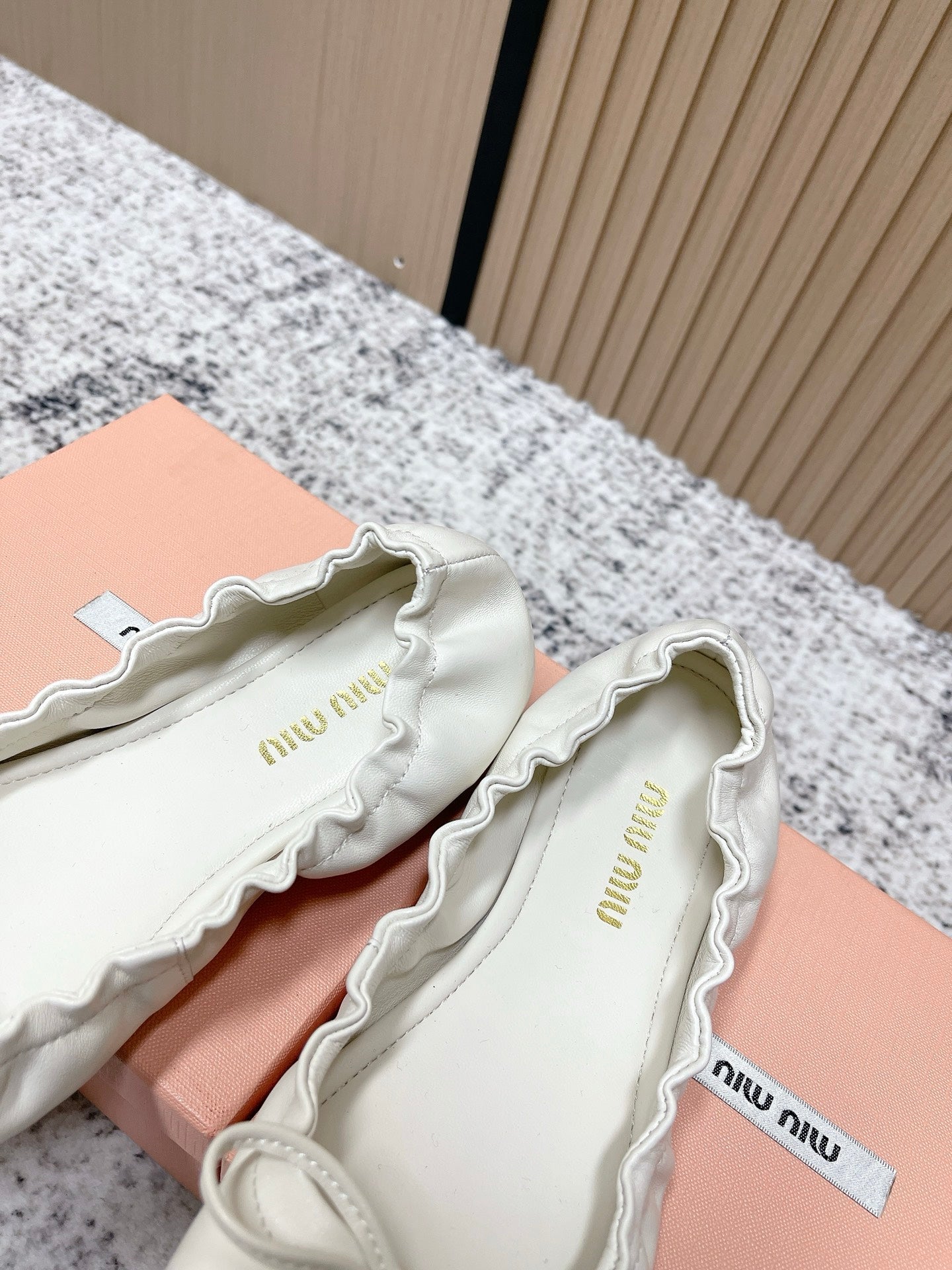 Miu  Mary Jane Flat White Sheepskin 591573