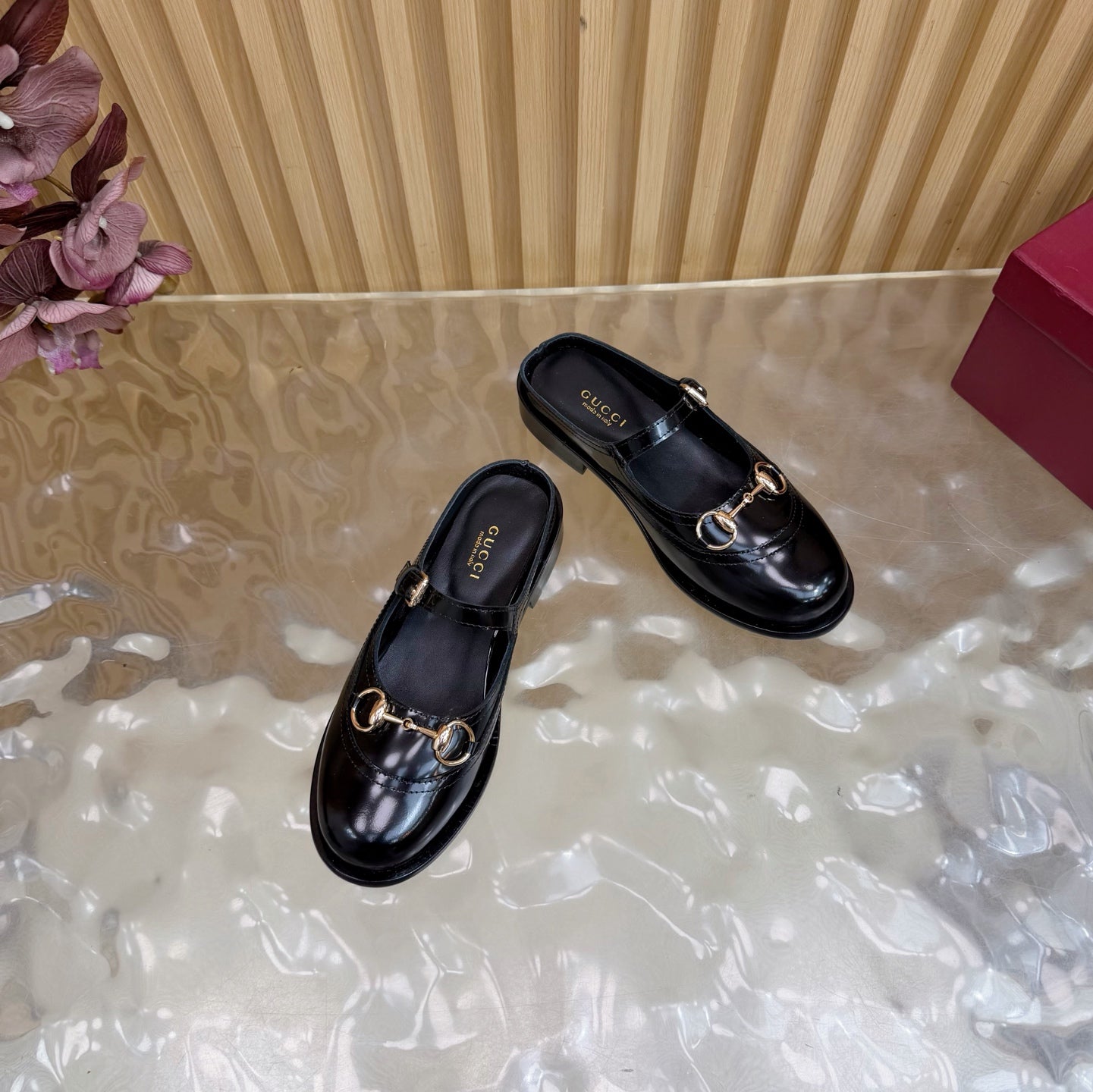 GG 26 Mule Black Sheepskin 589458