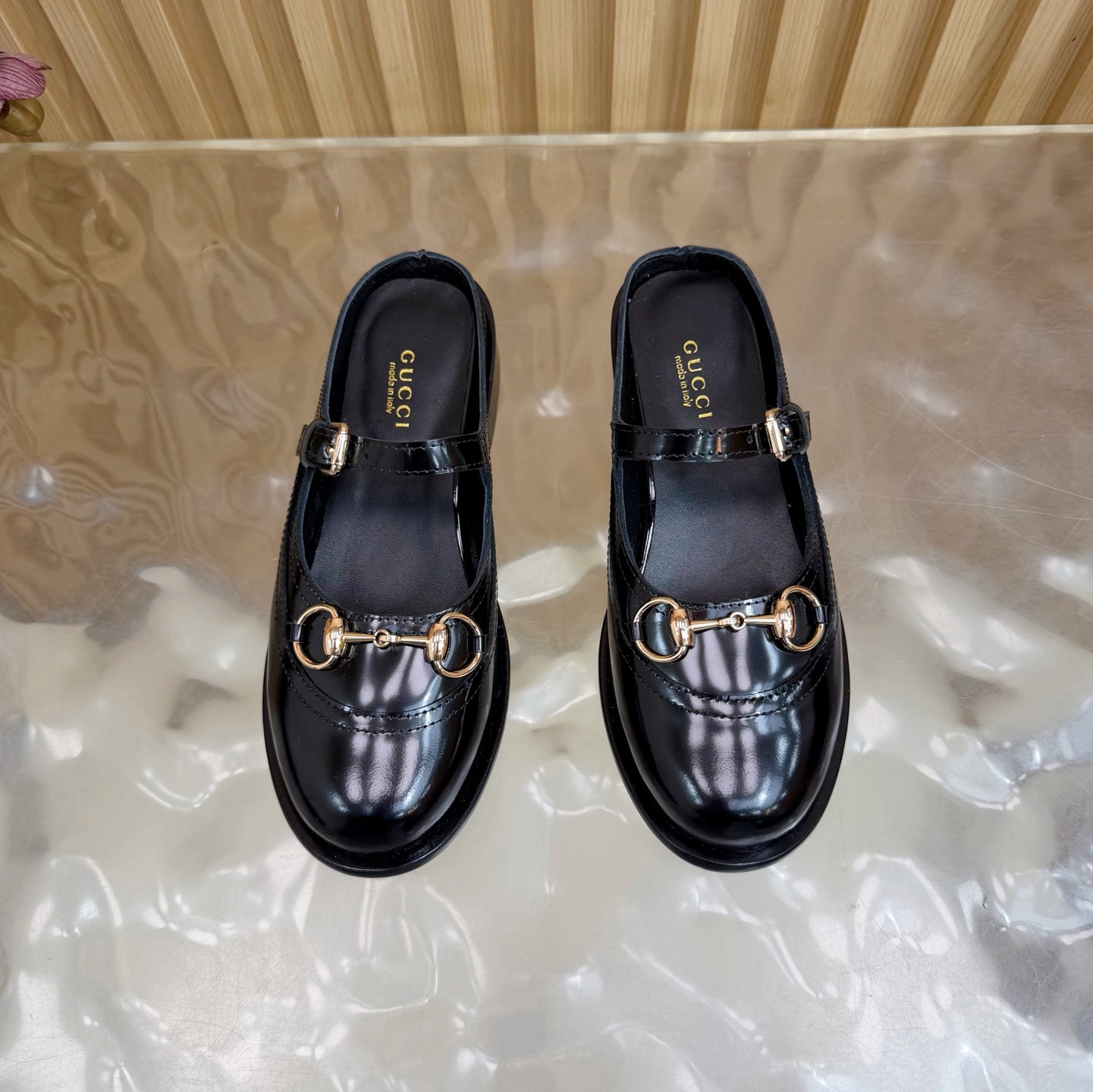 GG 26 Mule Black Sheepskin 589458