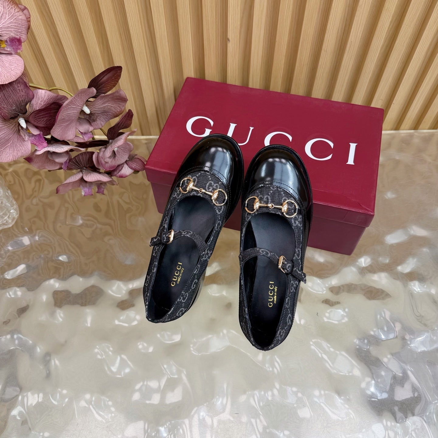 GG 26 Slip-on Black Sheepskin Double G Denim 589459