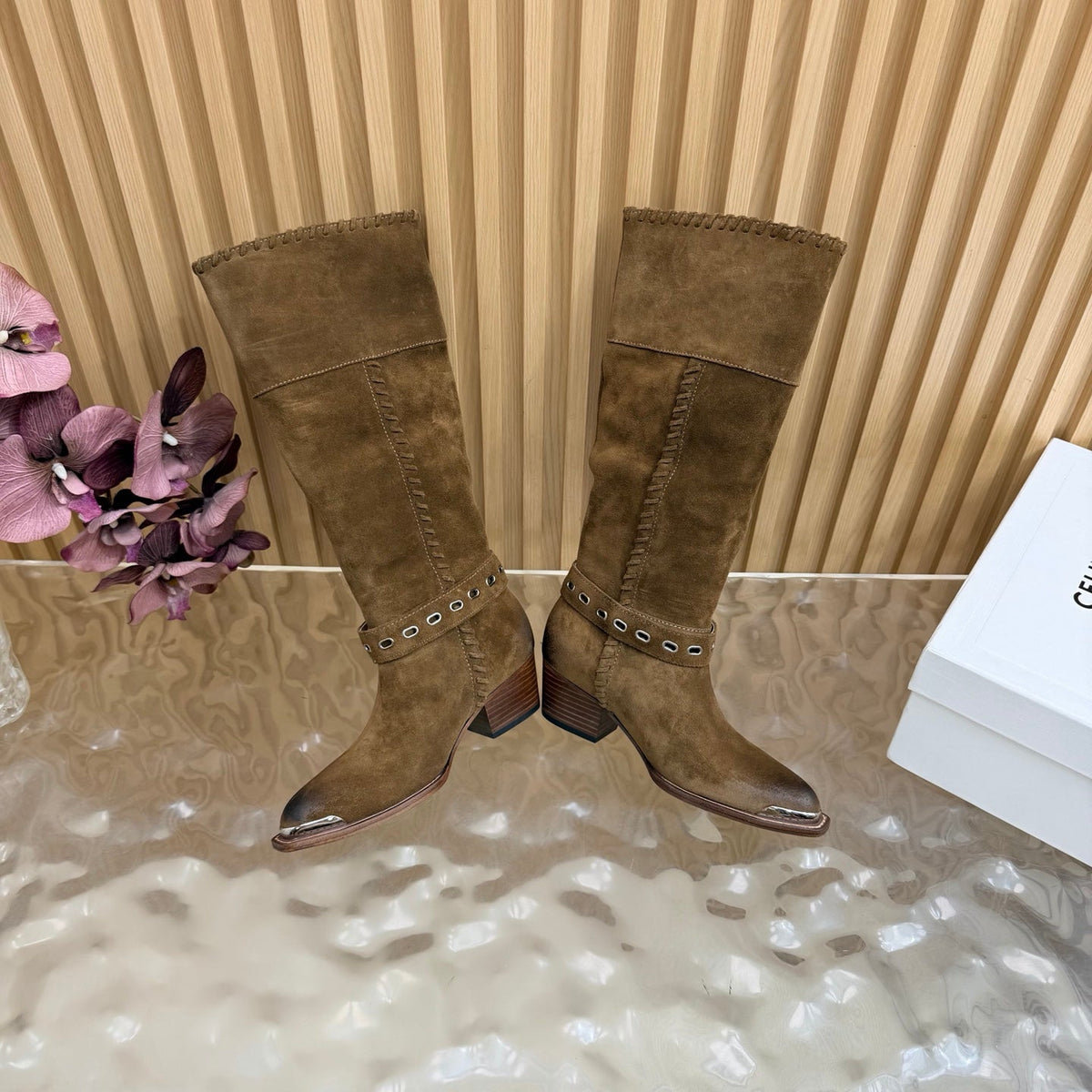 Celine 2026 Chelsea Pointed Toe Boots Suede Leather 995587