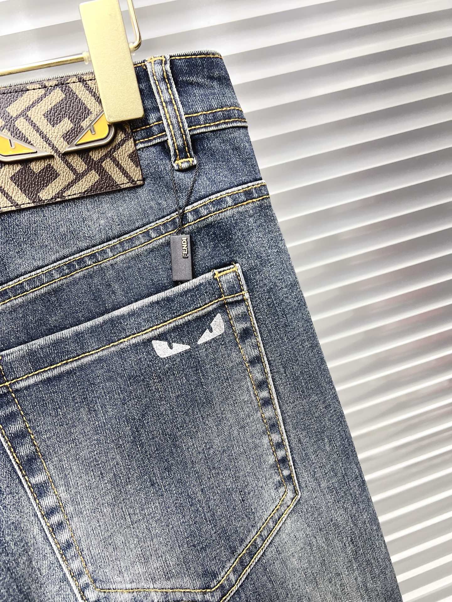 Fendi 2026 Men's Jeans Blue Denim 739874