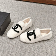 CC LOAFERS IN WHITE FLEECE WITH BLACK LOGO